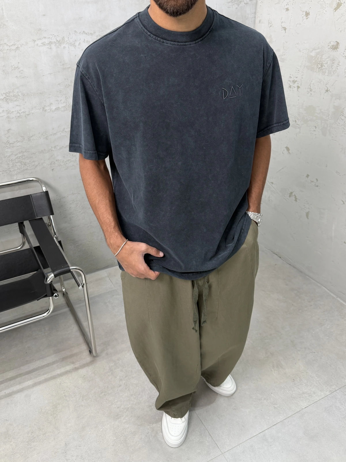 Day Siyah Yıkamalı Oversize T-Shirt
