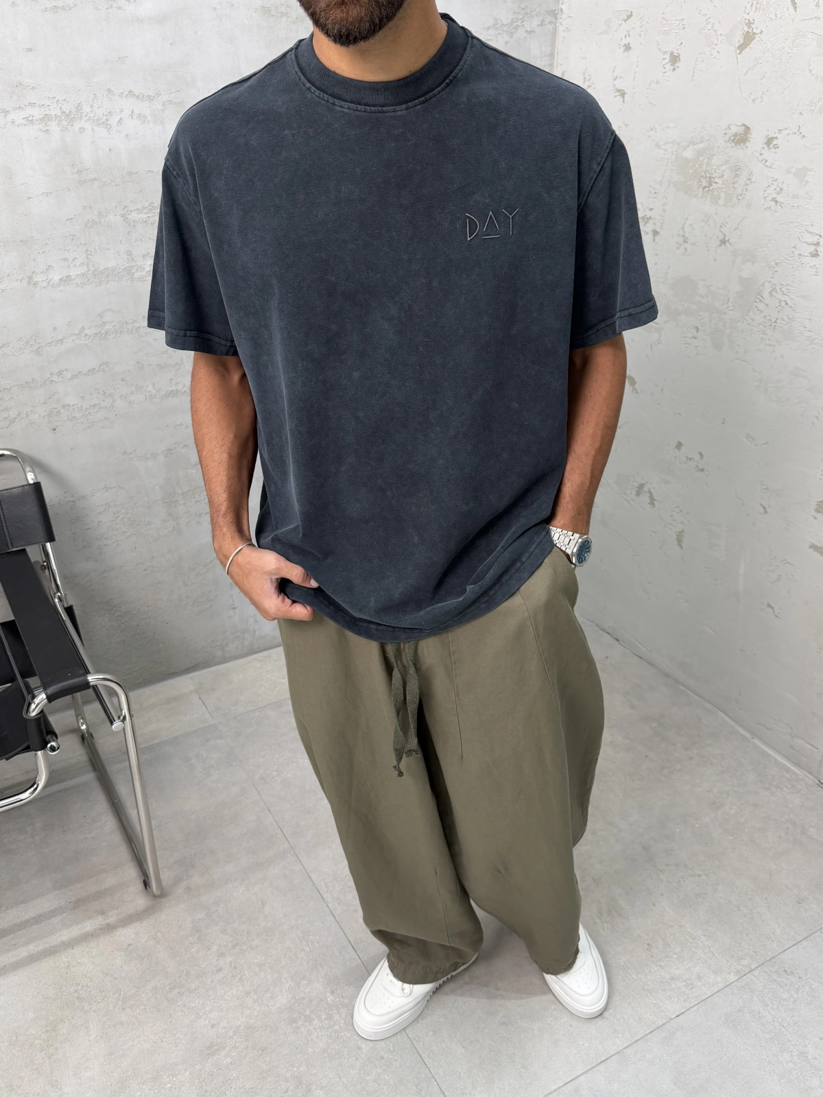 Day Siyah Yıkamalı Oversize T-Shirt