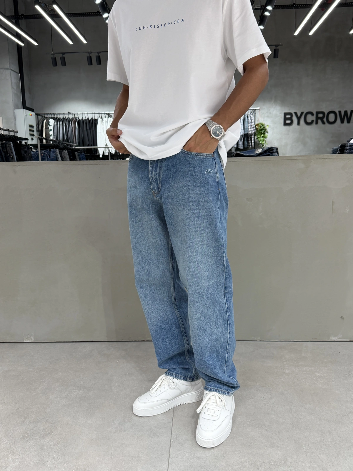 Mavi C Nakışlı Bol Kalıp Baggy Jean