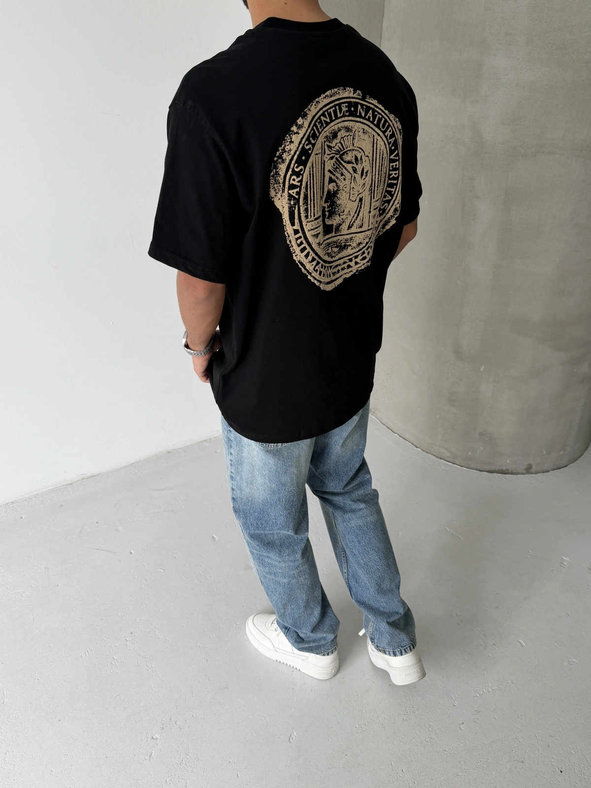 XV Siyah Baskılı Oversize T-shirt