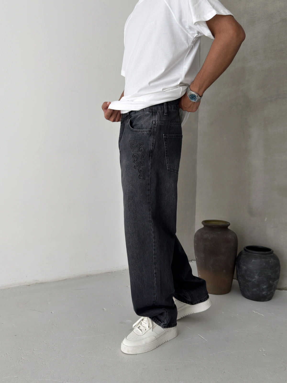 Siyah Eskitme Nakış Bol Kalıp Baggy Jean