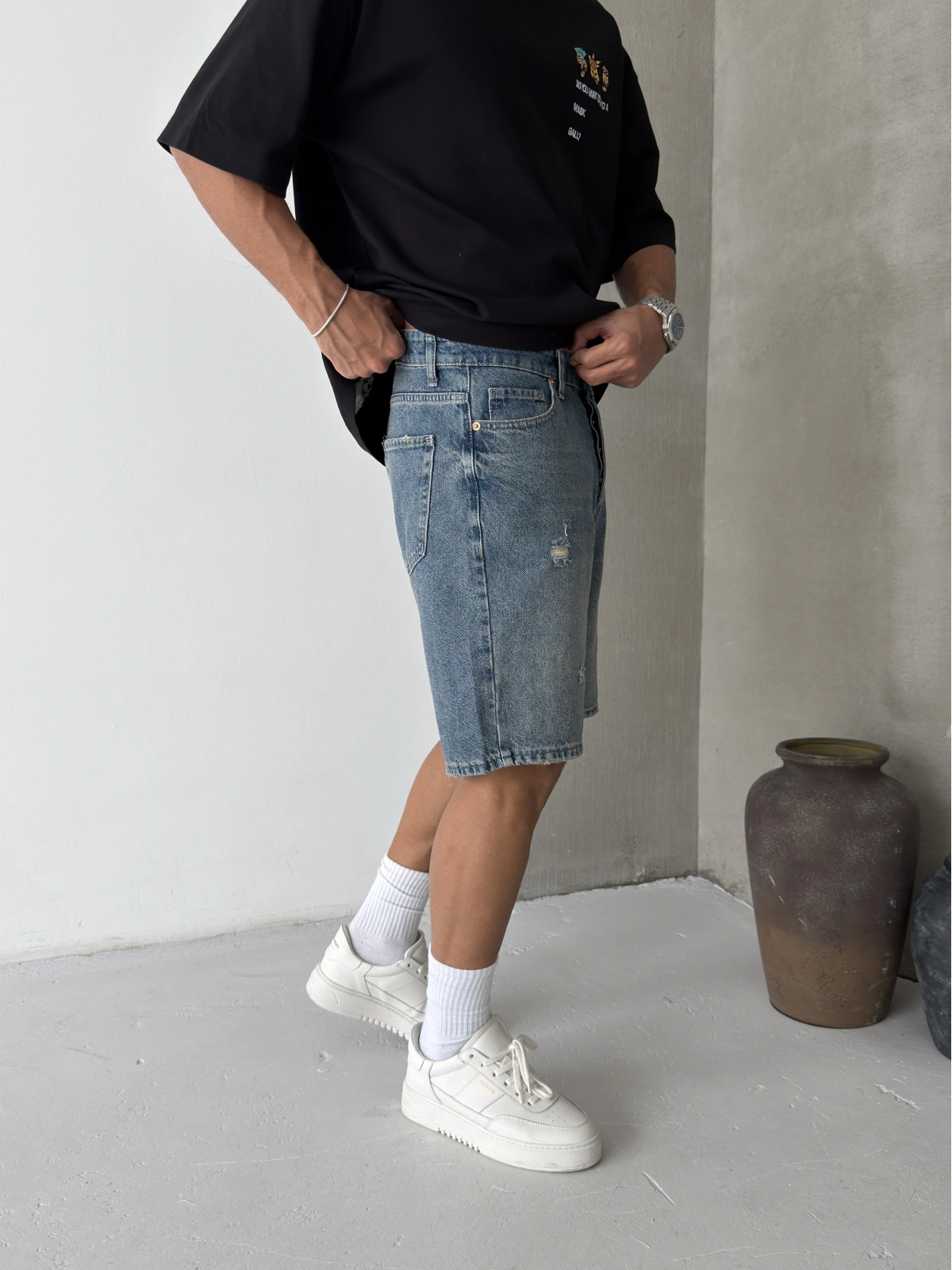 Mavi Yırtık Denim Bol Kalıp Şort