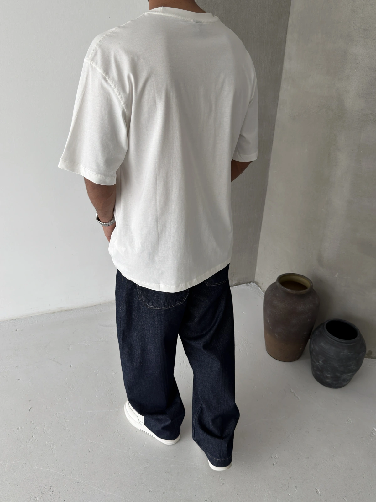 Beyaz Etnik Minimal Baskılı Oversize T-shirt