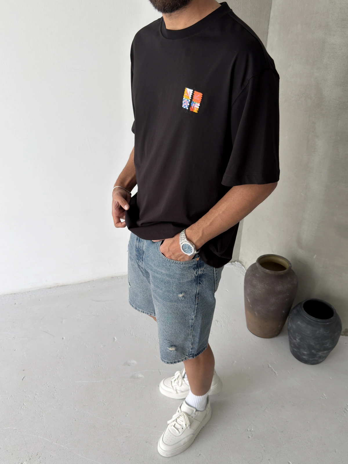 Siyah Etnik Minimal Baskılı Oversize T-shirt