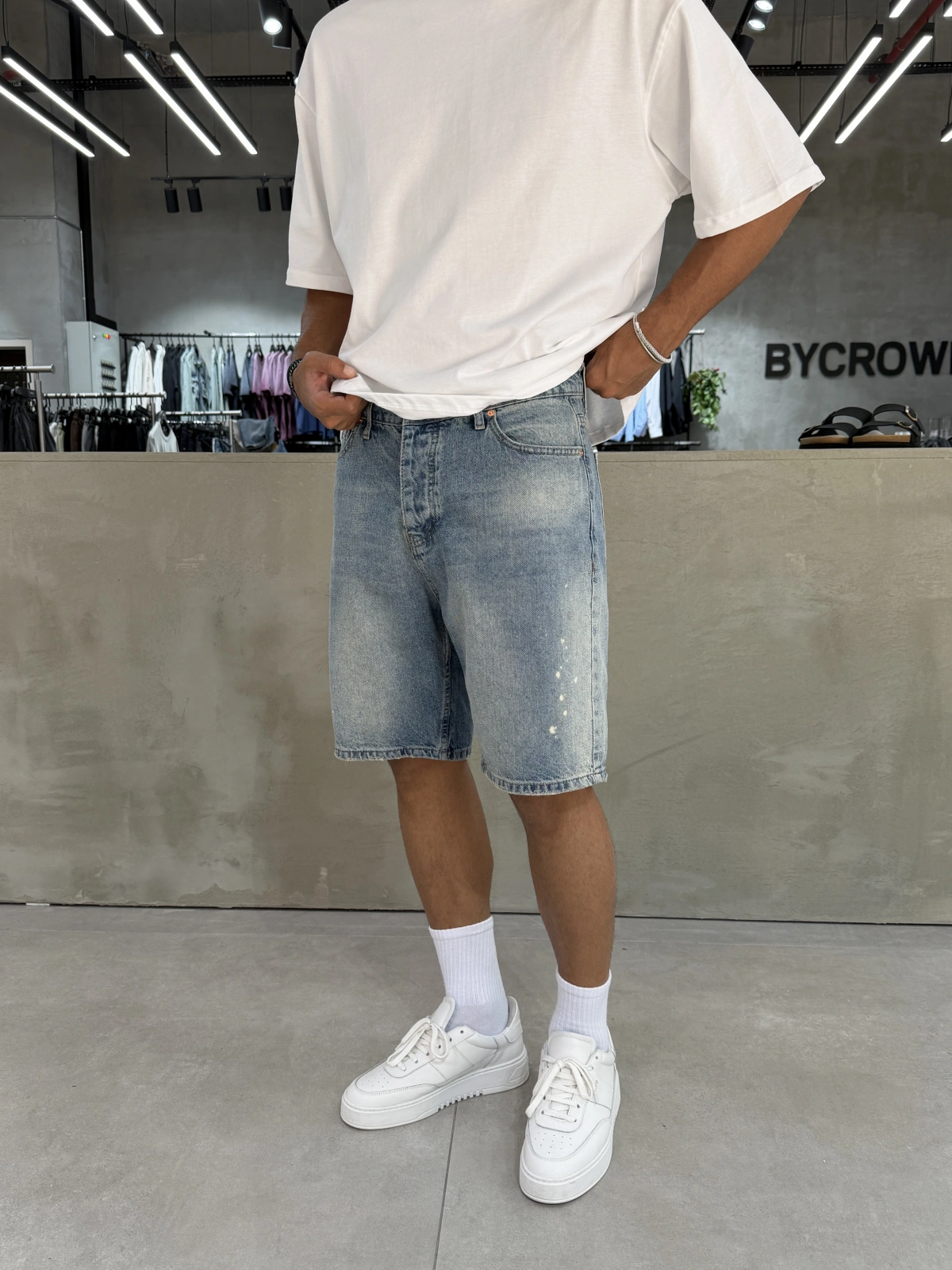Mavi Boyalı Yıkamalı Denim Şort