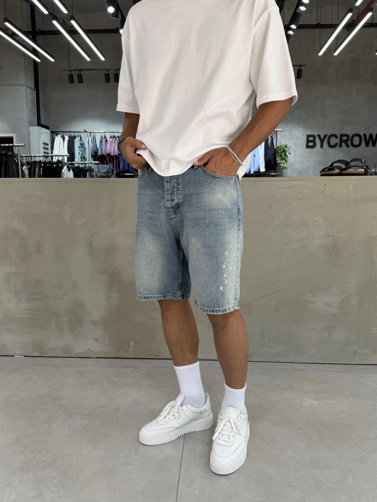 Mavi Boyalı Yıkamalı Denim Şort