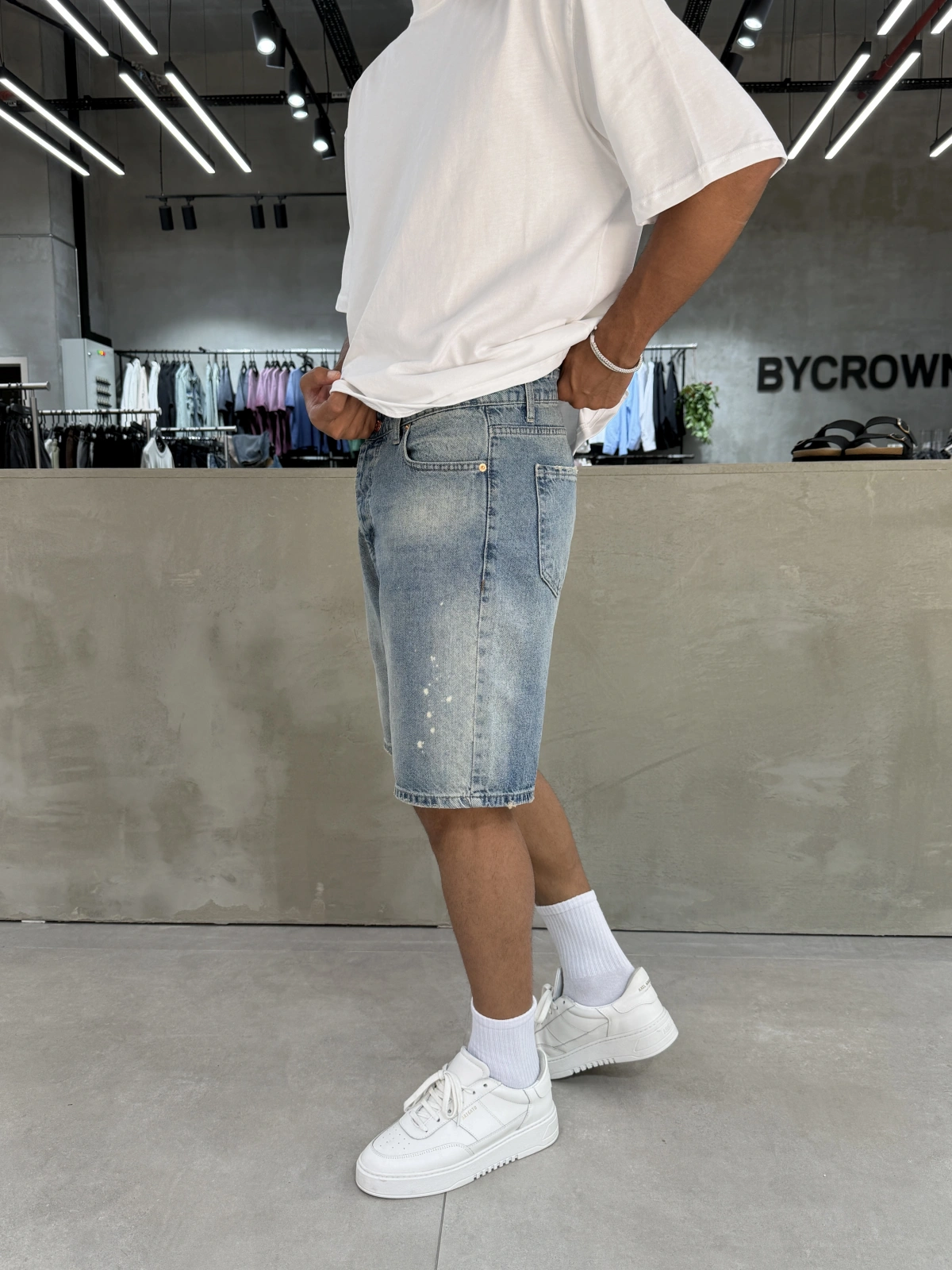 Mavi Boyalı Yıkamalı Denim Şort