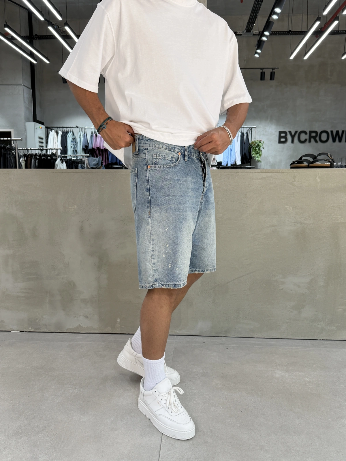 Mavi Boyalı Yıkamalı Denim Şort