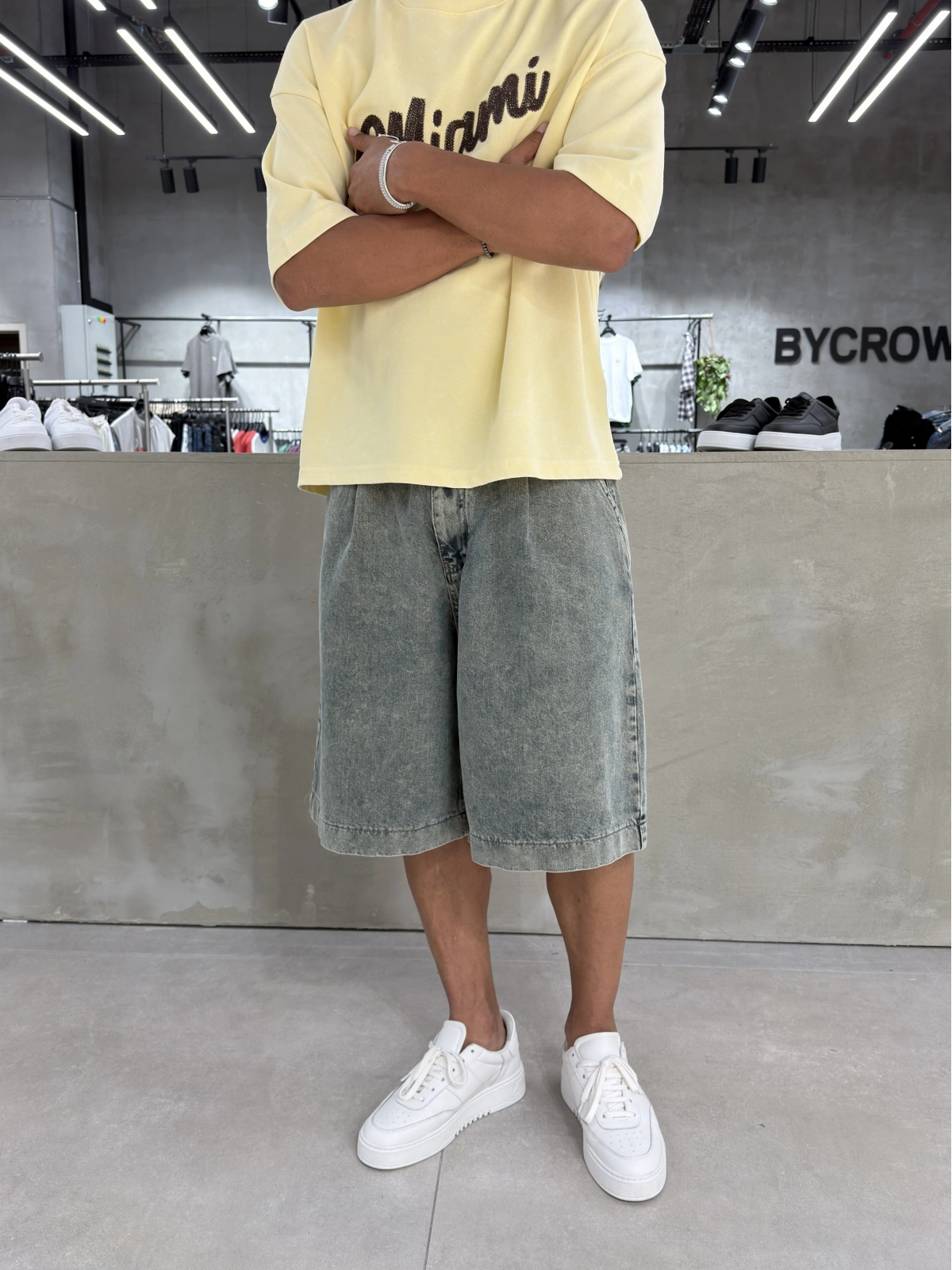 Eskitme Mavi Pileli Denim Baggy Şort