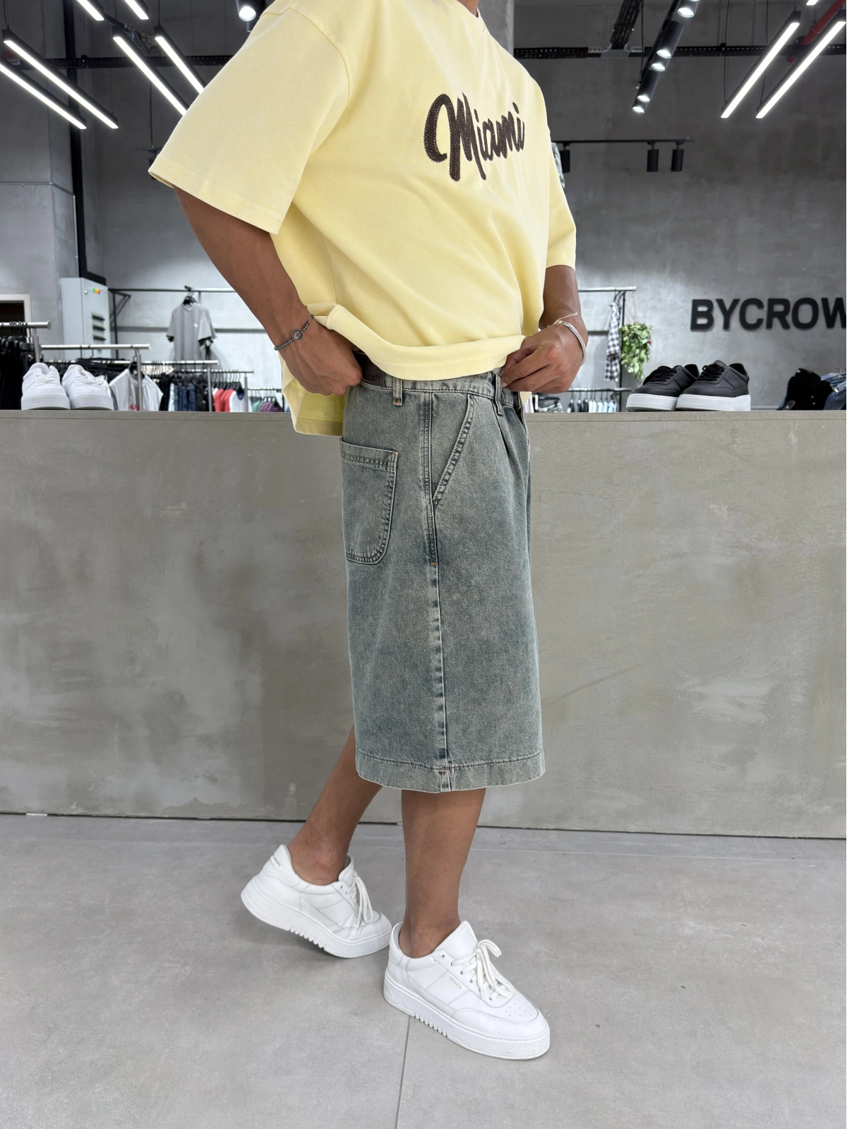 Eskitme Mavi Pileli Denim Baggy Şort
