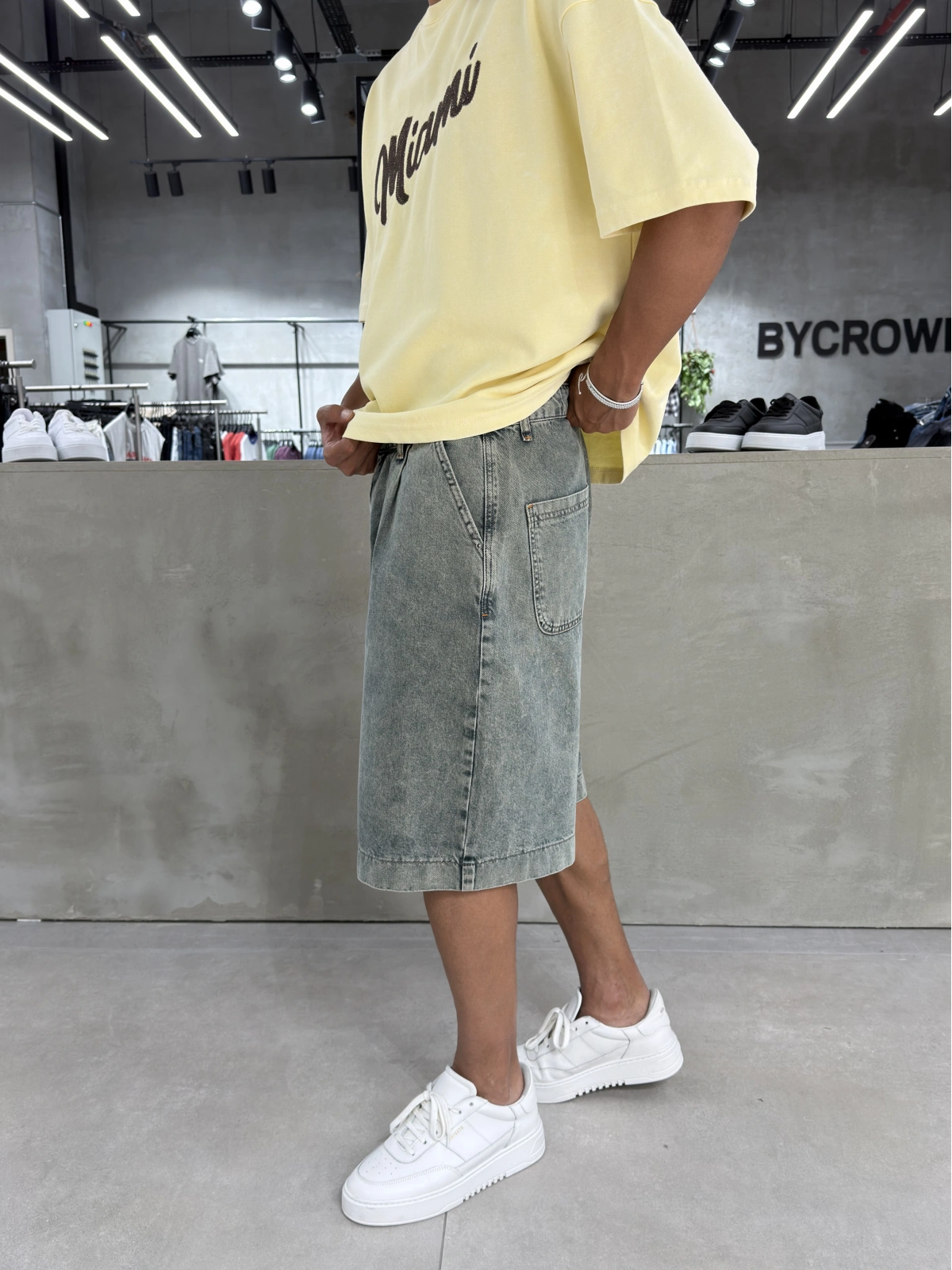 Eskitme Mavi Pileli Denim Baggy Şort