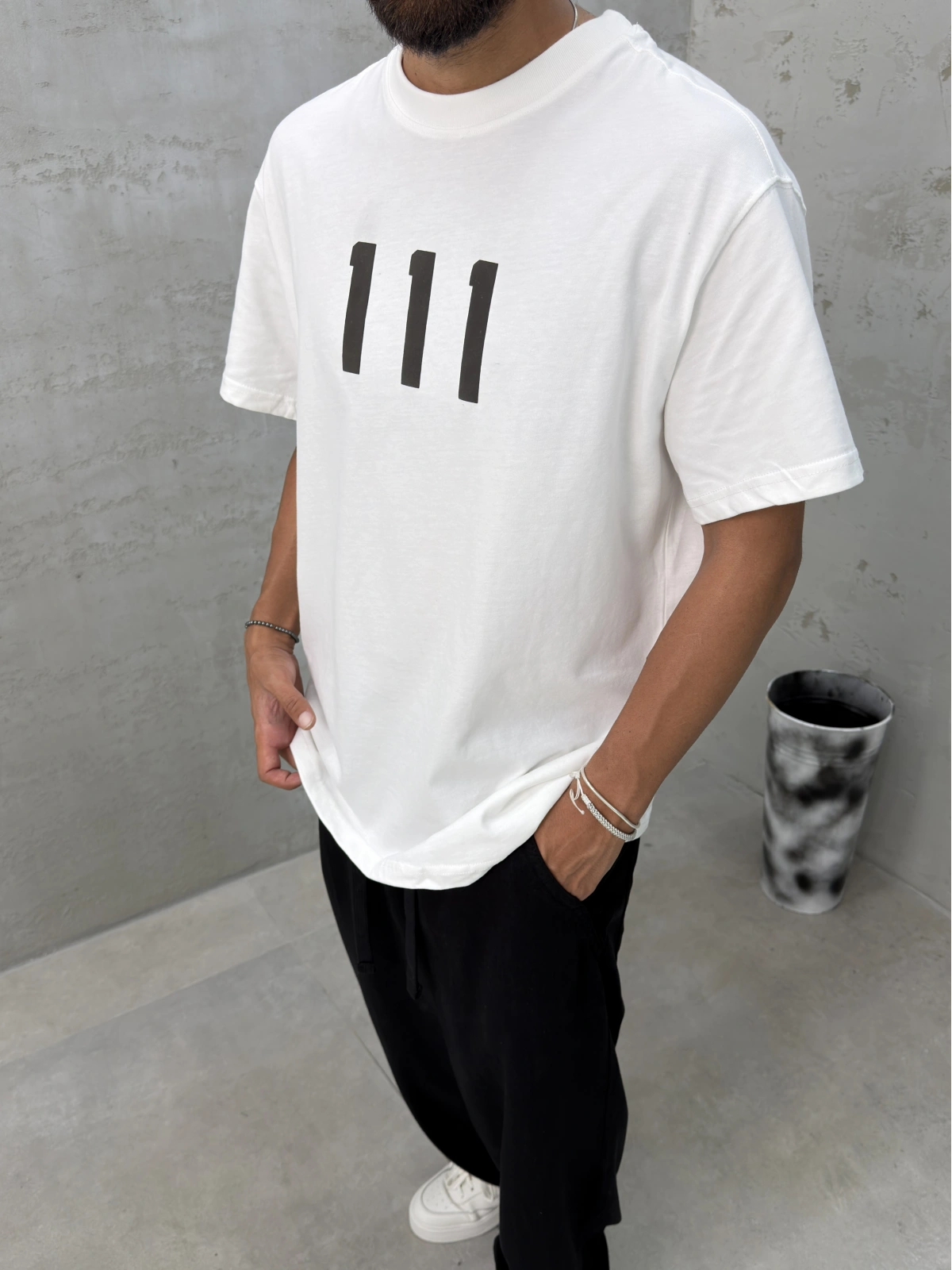 111 Beyaz Baskılı Oversize T-Shirt