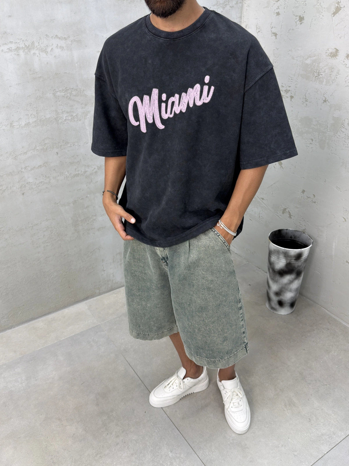 Siyah Yıkamalı Miami Oversize T-Shirt