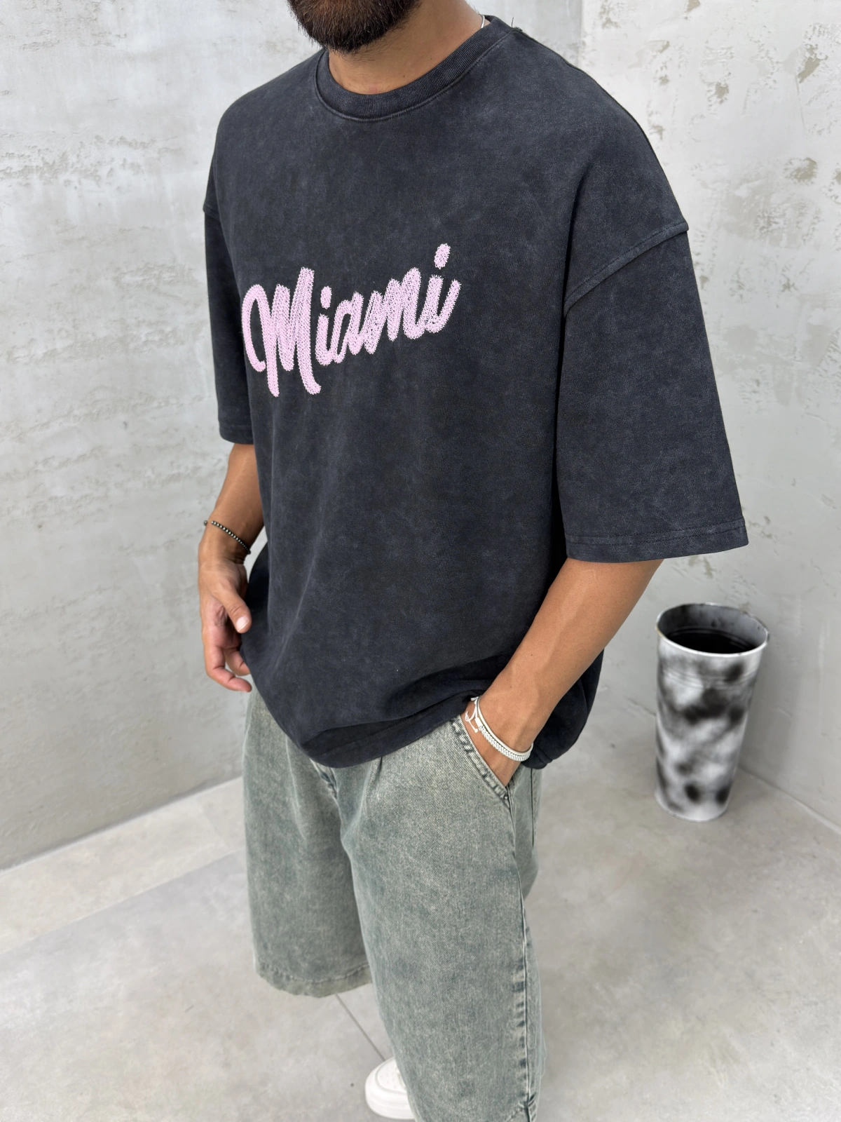 Siyah Yıkamalı Miami Oversize T-Shirt