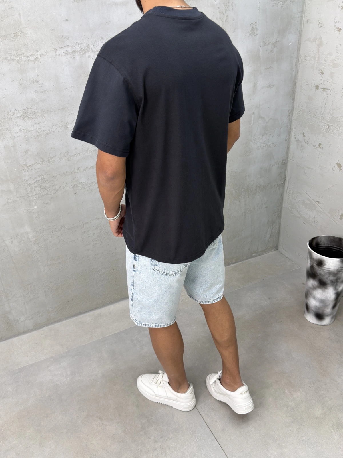 111 Siyah Baskılı Oversize T-Shirt