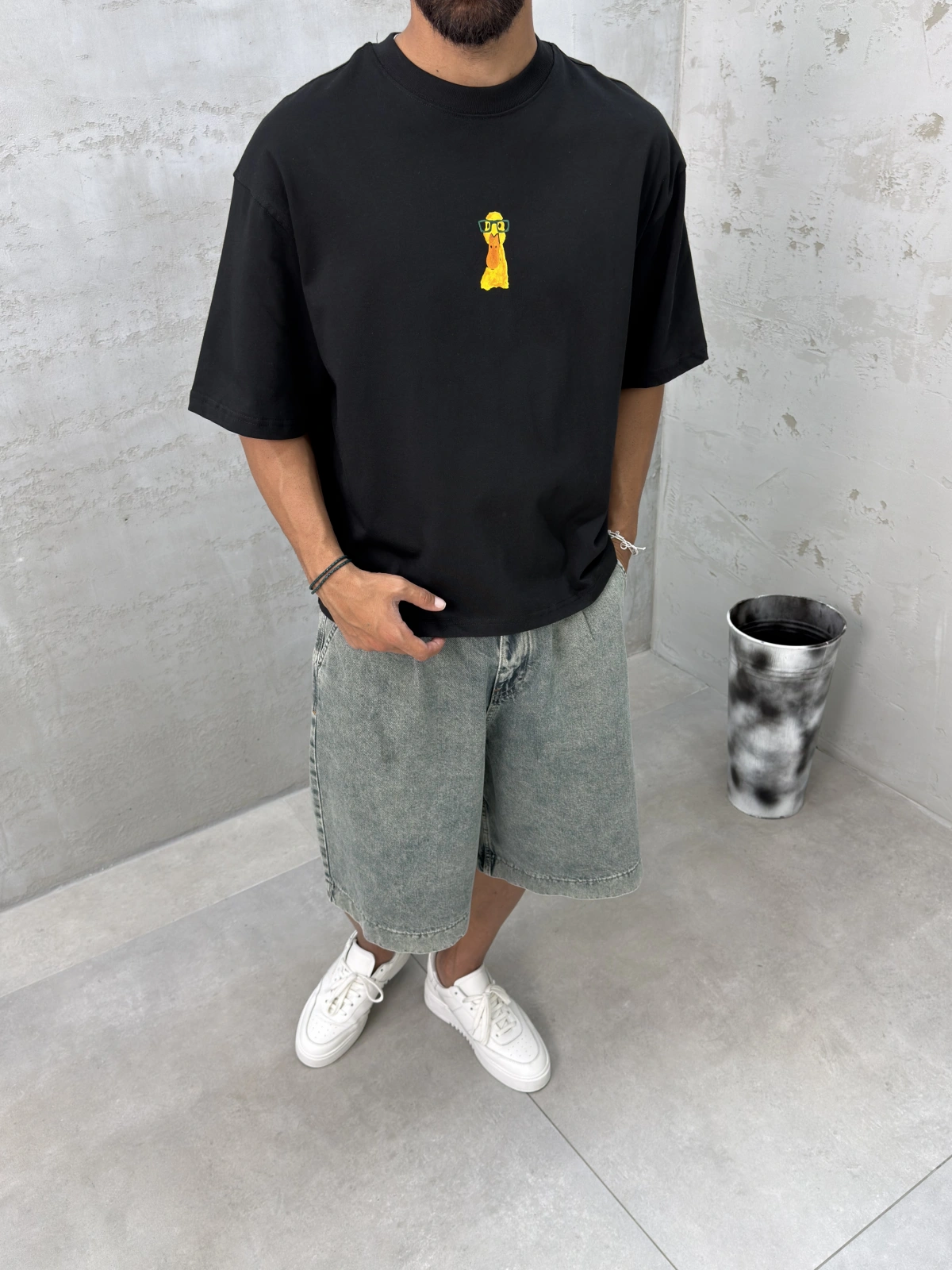Siyah Minimal Baskı Boxy T-Shirt