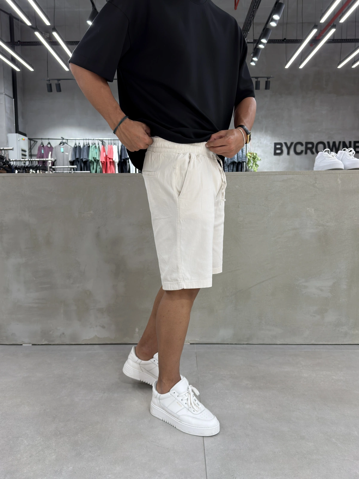 Krem Gabardin Basic Bol Kalıp Şort