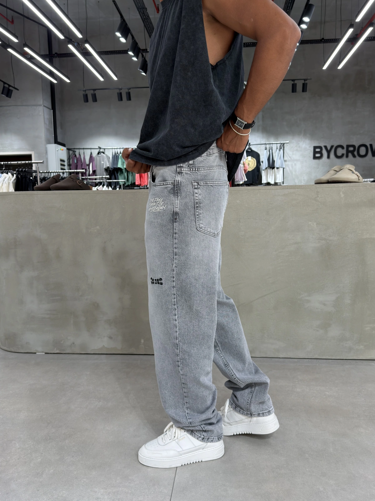 Gri Cebi Nakış Bol Kalıp Baggy Jean