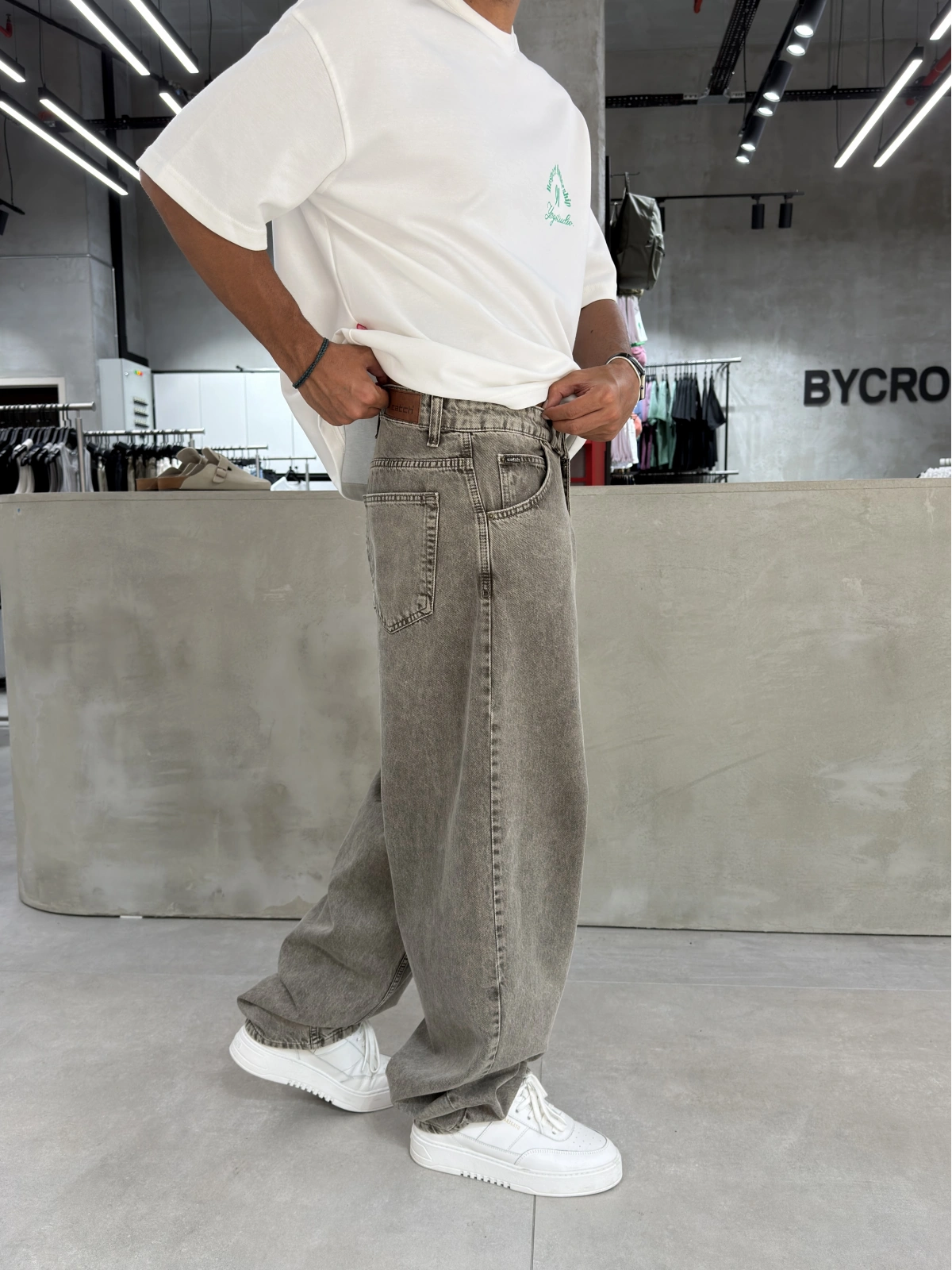 Açık Kahve Eskitme Süper Baggy Jean
