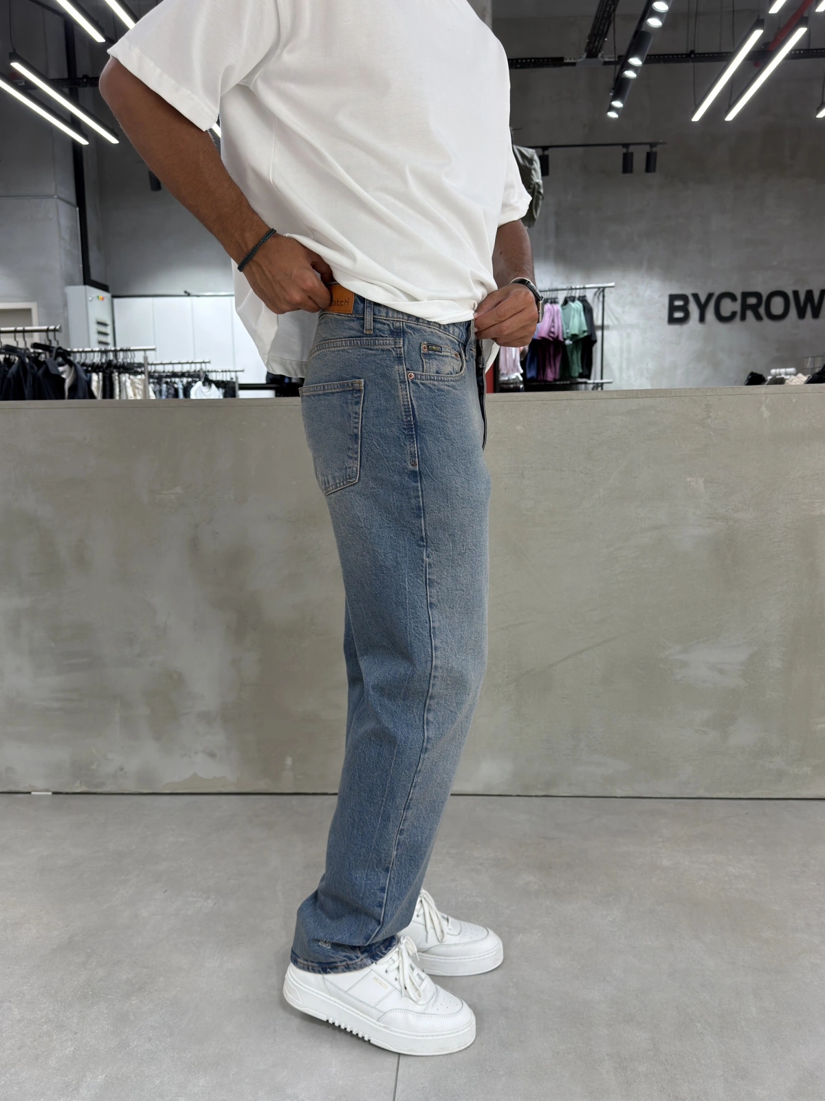 Eskitme Mavi Cebi Nakış Baggy Jean