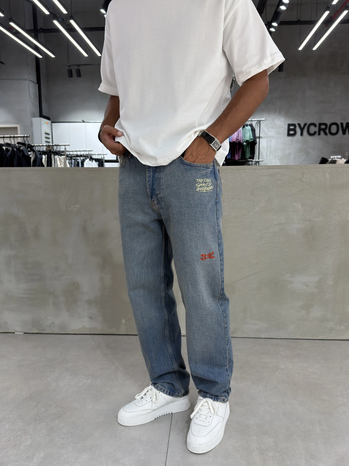 Eskitme Mavi Cebi Nakış Baggy Jean