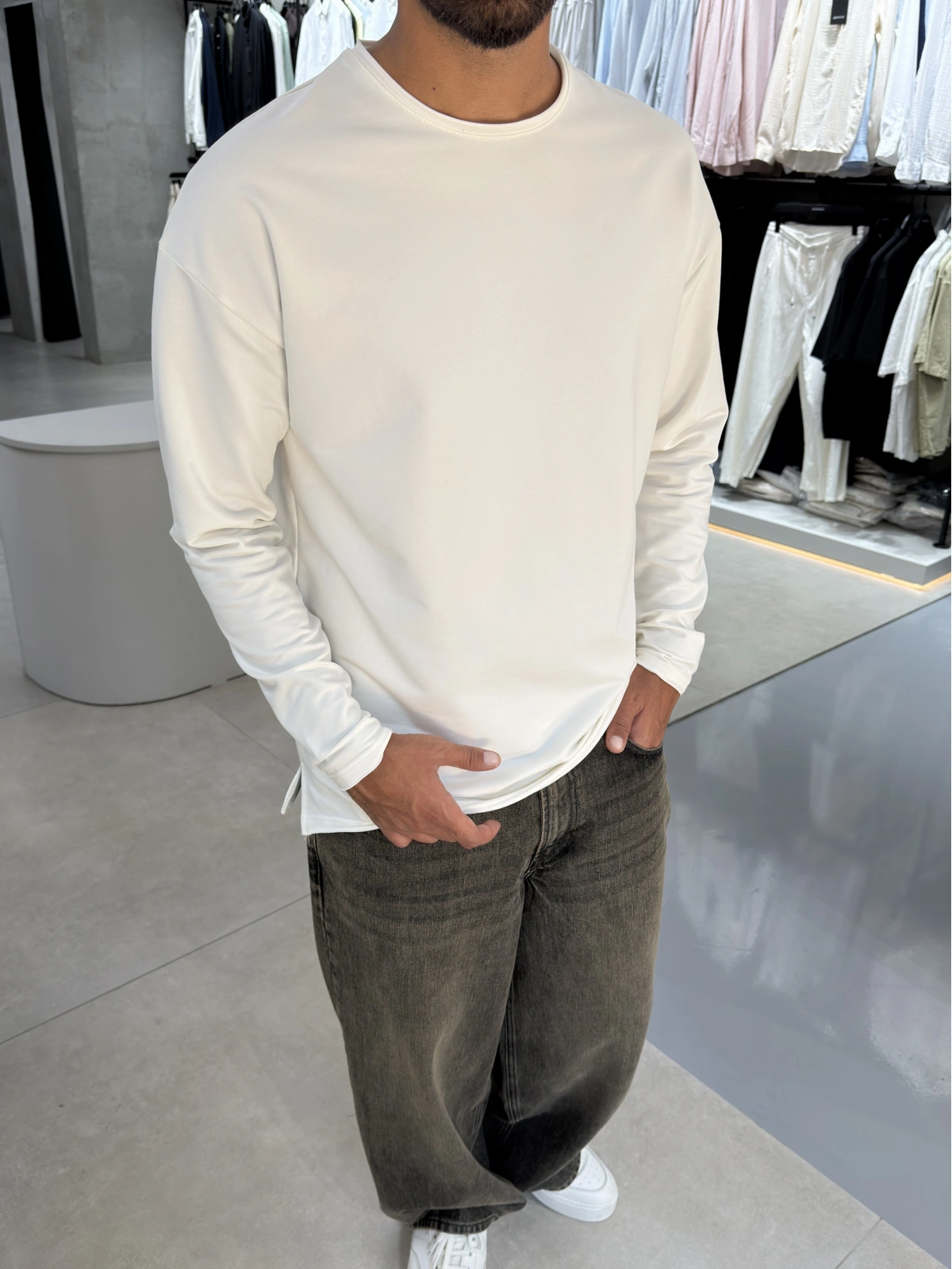 Beyaz Regular Fit Basic Sweat