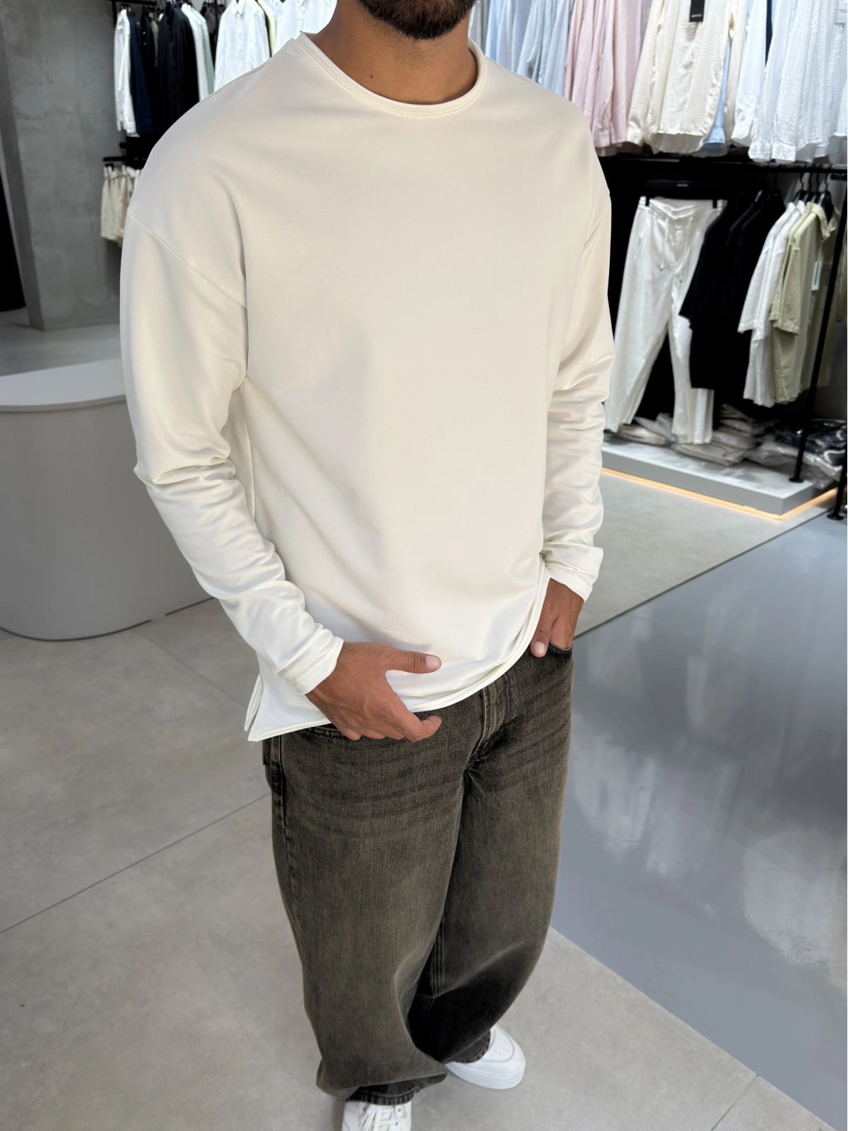 Beyaz Regular Fit Basic Sweat