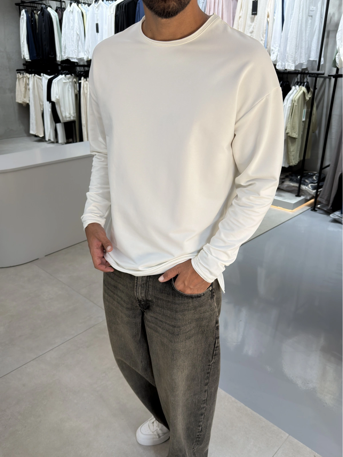 Beyaz Regular Fit Basic Sweat