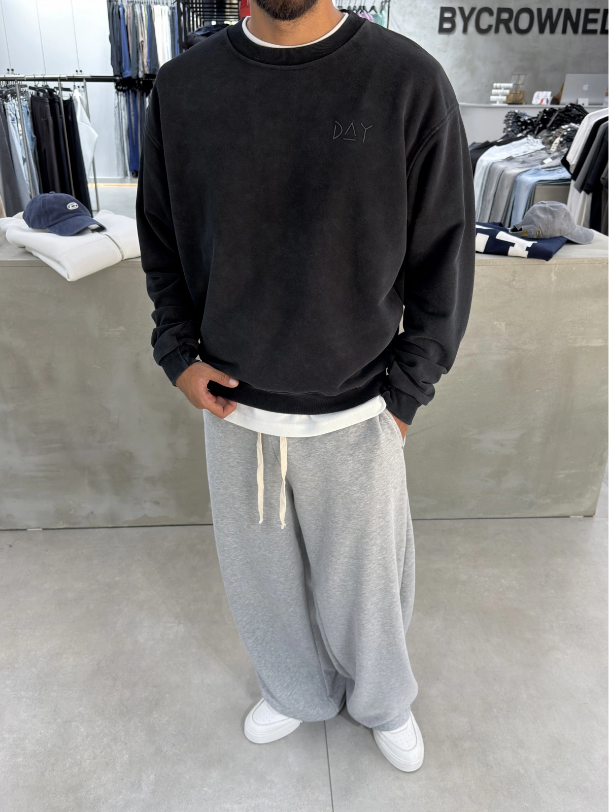 Day Siyah Yıkamalı Oversize Bisiklet Yaka Sweat