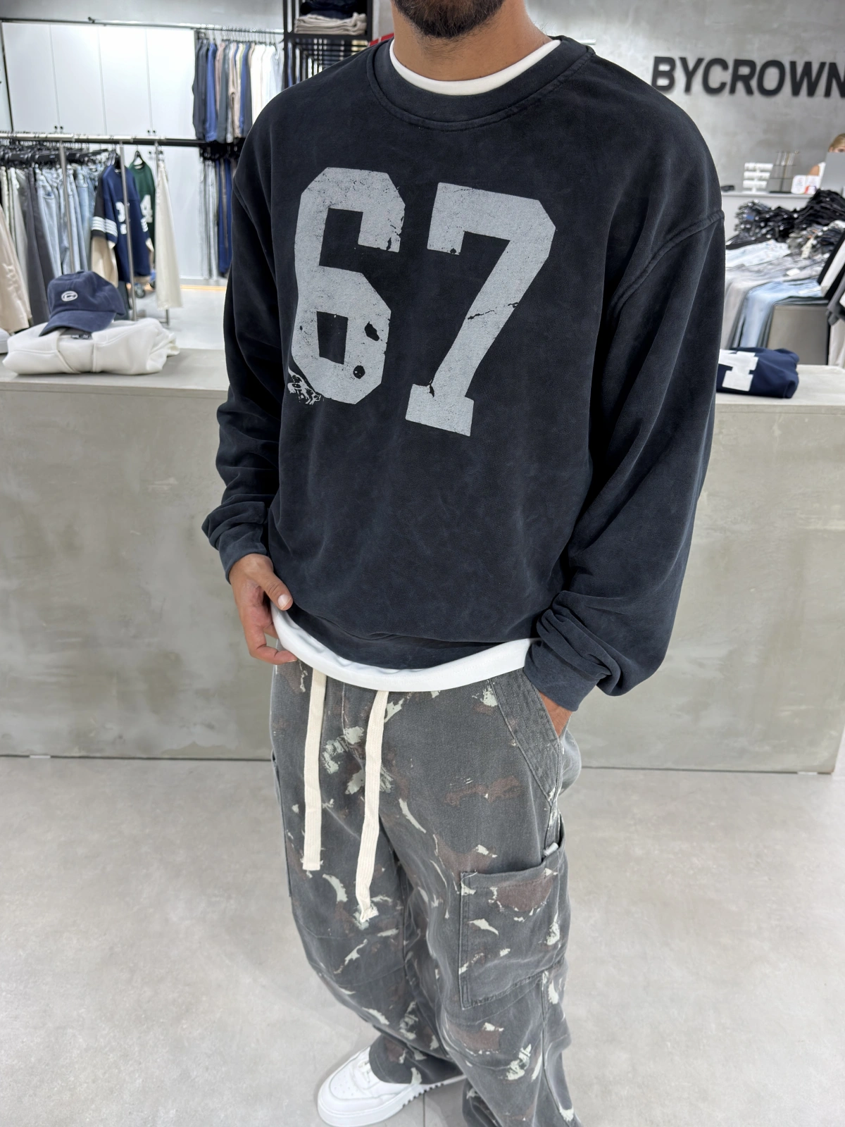 Siyah Yıkamalı 67 Baskılı Sweat