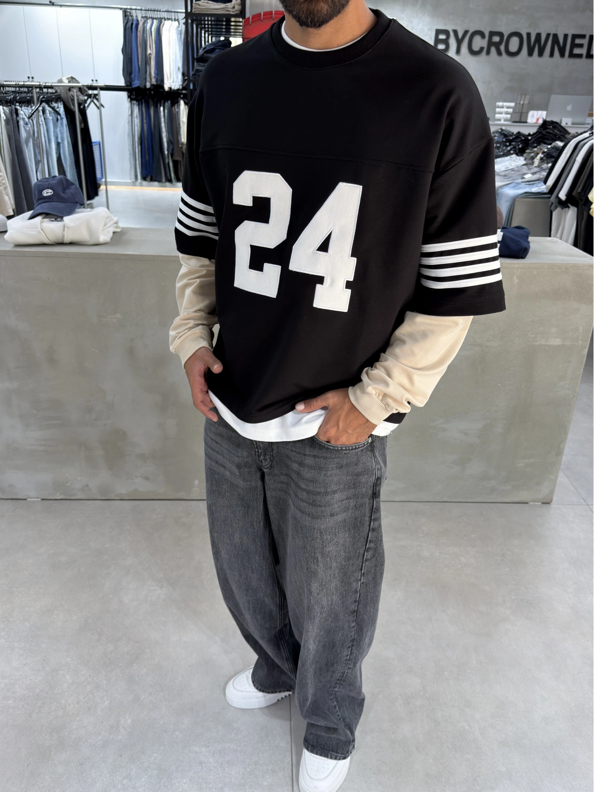 Siyah 24 Baskılı Oversize Sweat