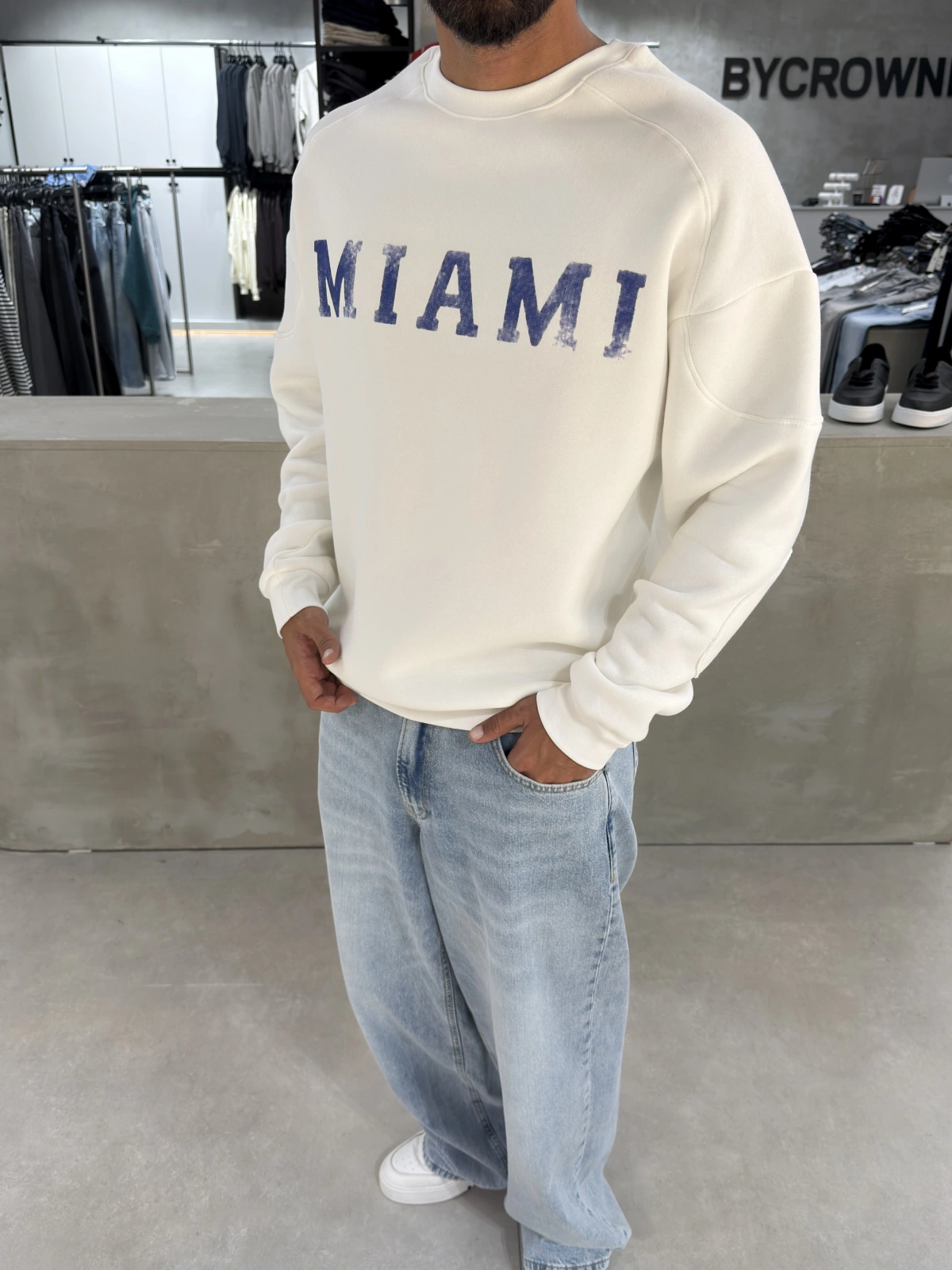 Beyaz Miami Yıkamalı Oversize Sweat