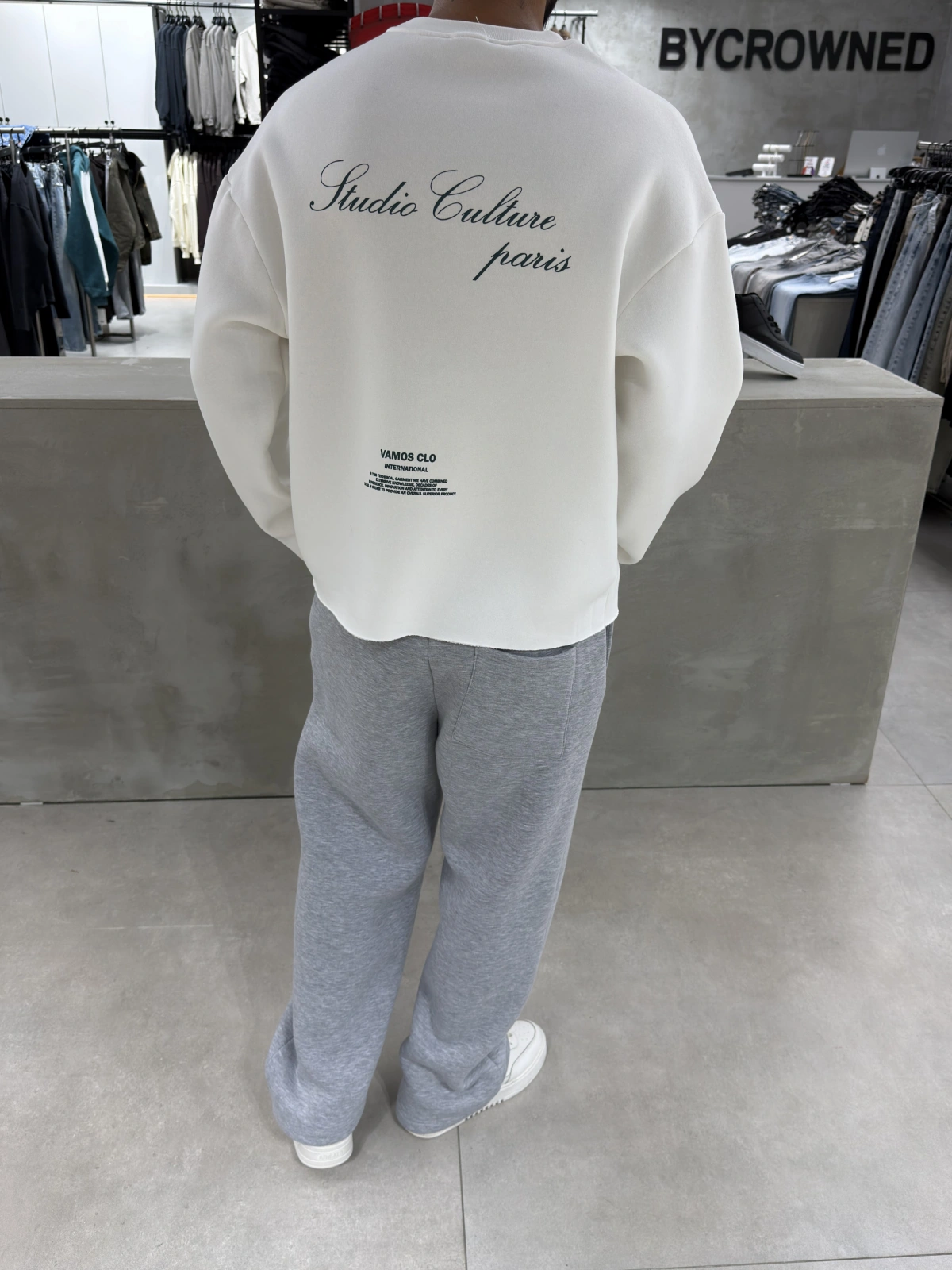 Beyaz Yıkamalı Oversıze Sweat