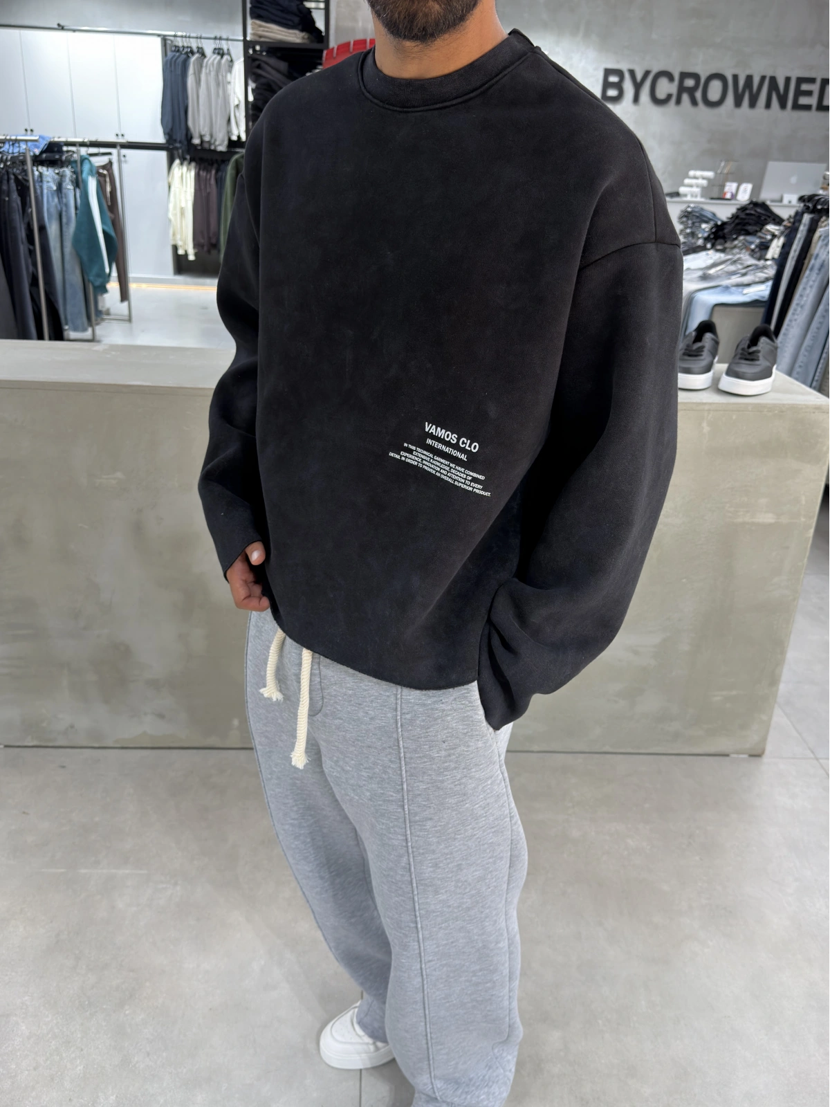 Siyah Yıkamalı Studio Oversize Sweat