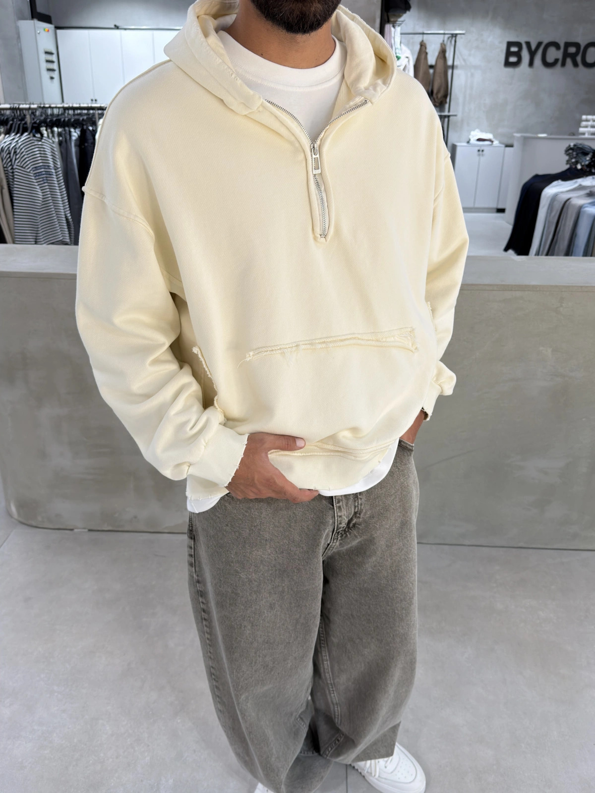 Krem Yarım Fermuar Oversize Sweat