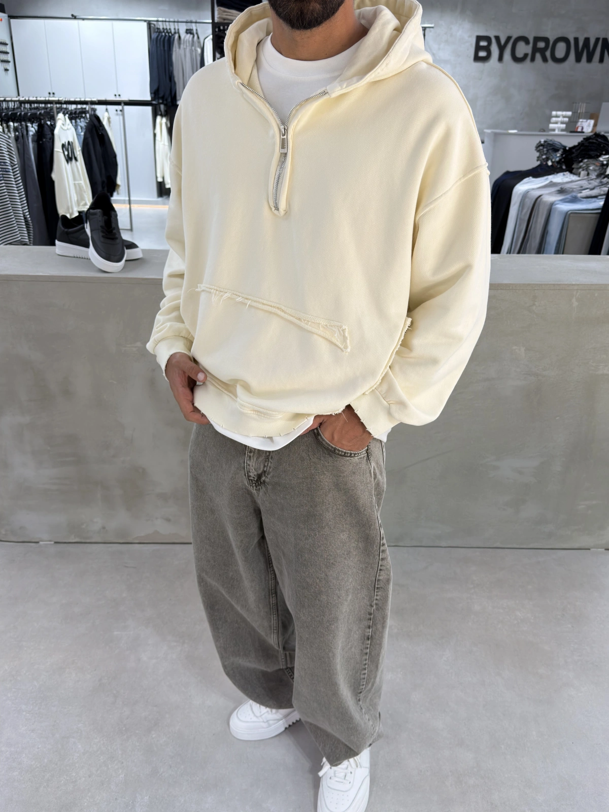 Krem Yarım Fermuar Oversize Sweat