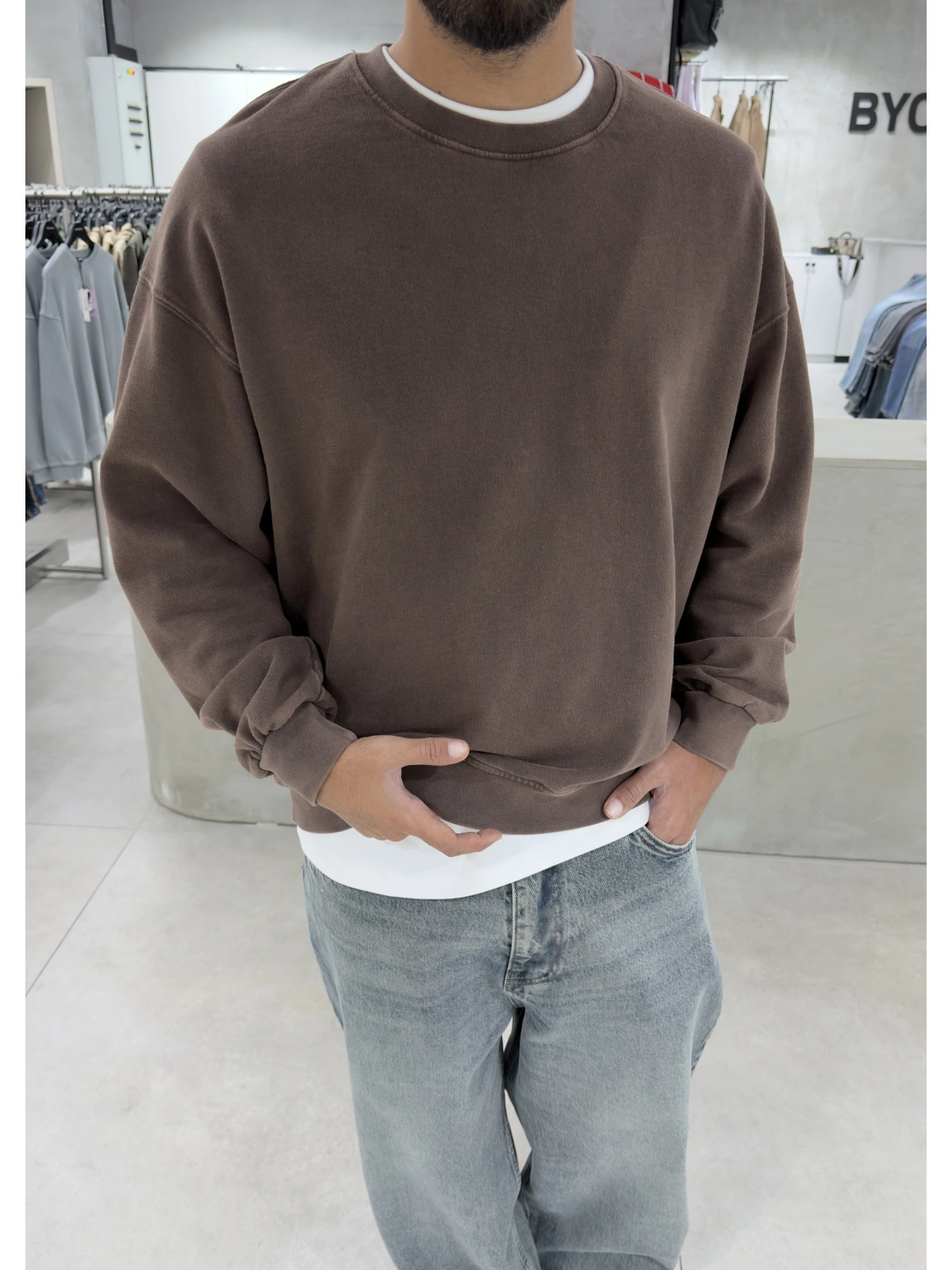 Kahve Yıkamalı Bisiklet Yaka Oversize Sweatshirt