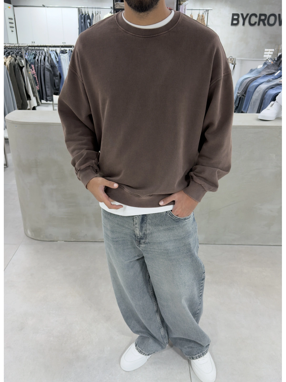 Kahve Yıkamalı Bisiklet Yaka Oversize Sweatshirt