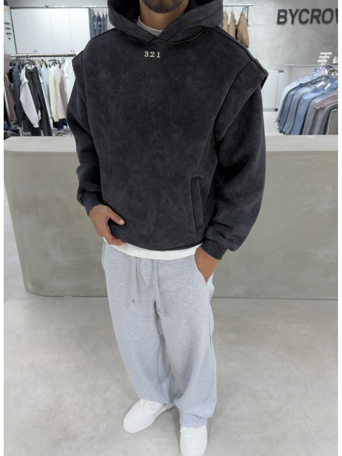 321 Siyah Yıkamalı Oversize Sweatshirt