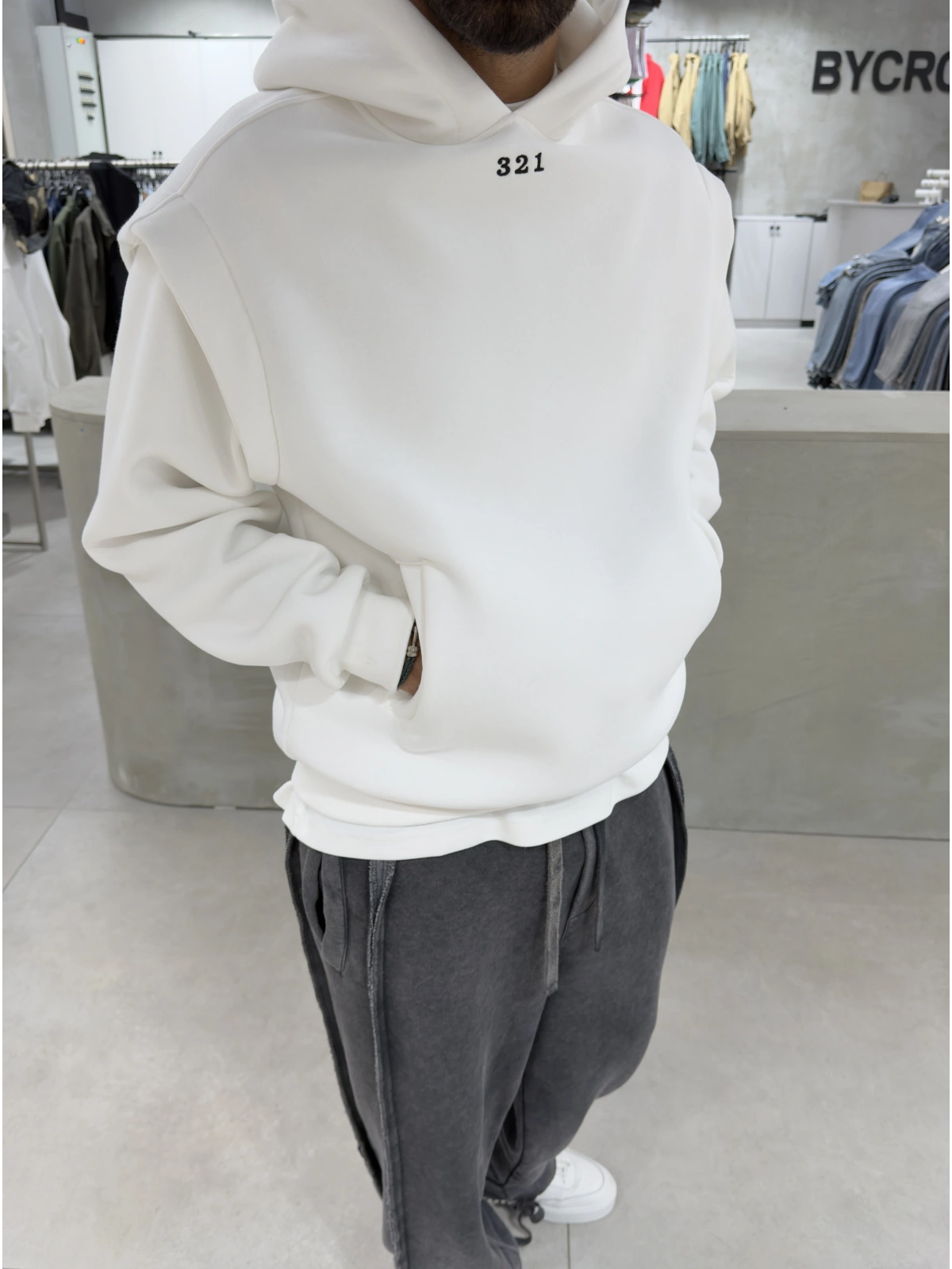 321 Beyaz Yıkamalı Oversize Sweat