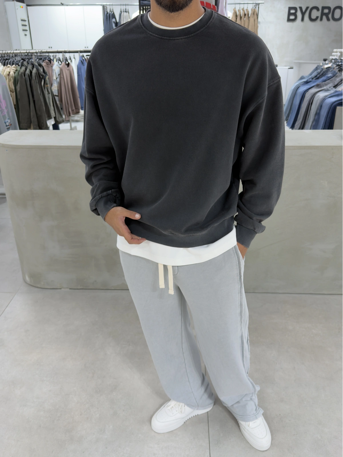 Antrasit Yıkamalı Bisiklet Yaka Oversize Sweatshirt