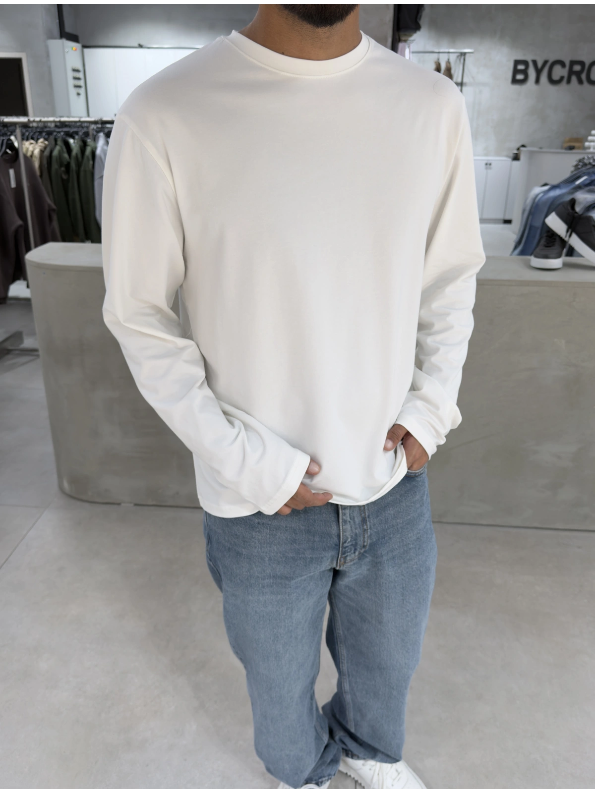 Beyaz Likralı Basic Sweat