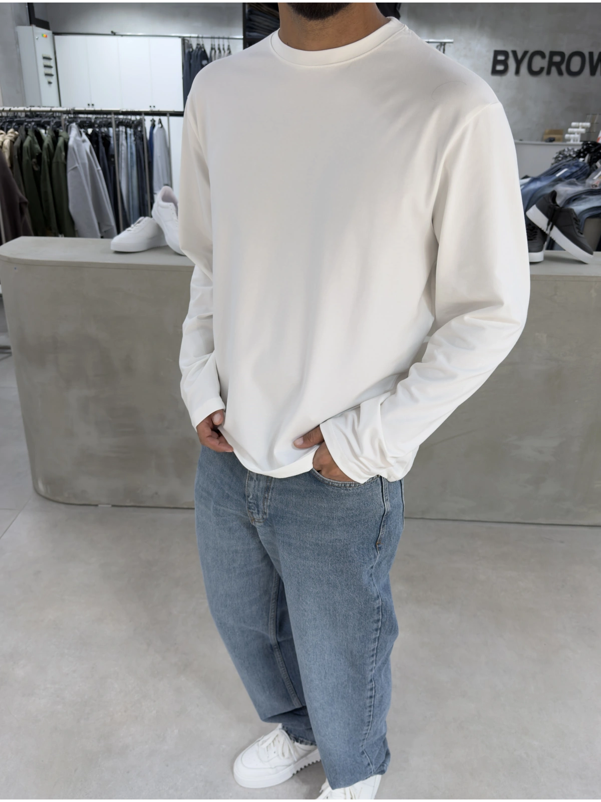 Beyaz Likralı Basic Sweat
