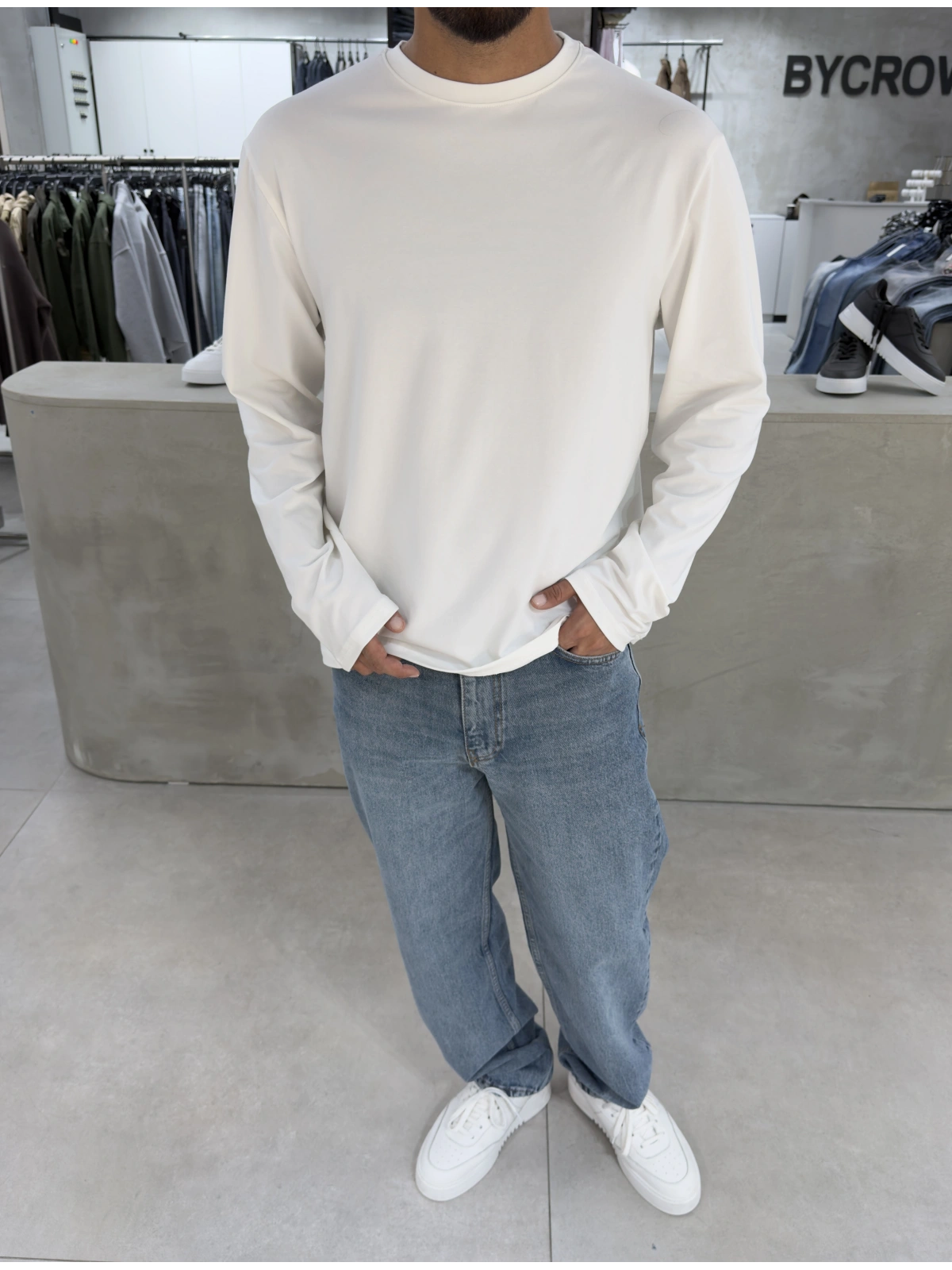 Beyaz Likralı Basic Sweat