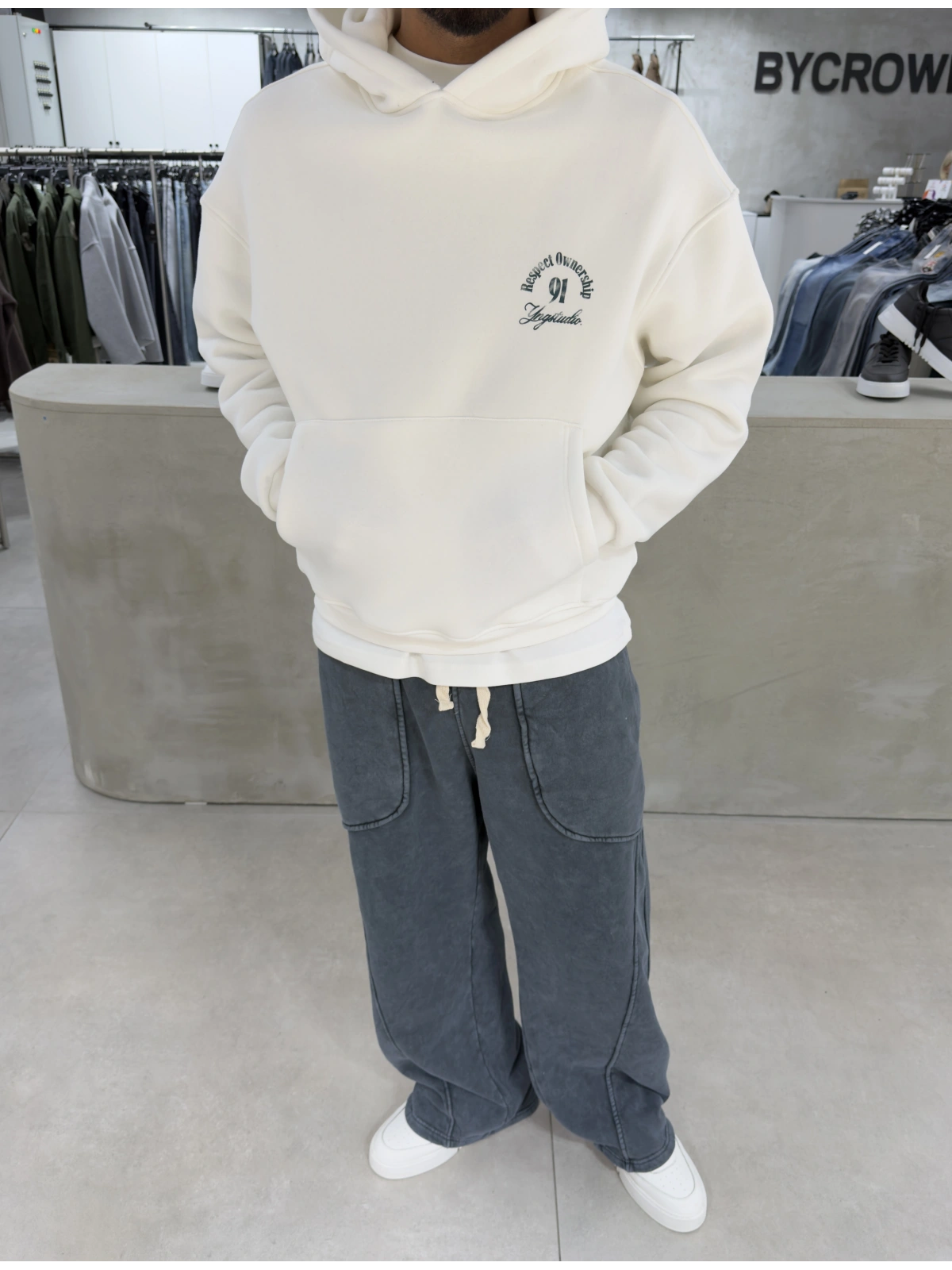 Beyaz Respect Oversize Sweat