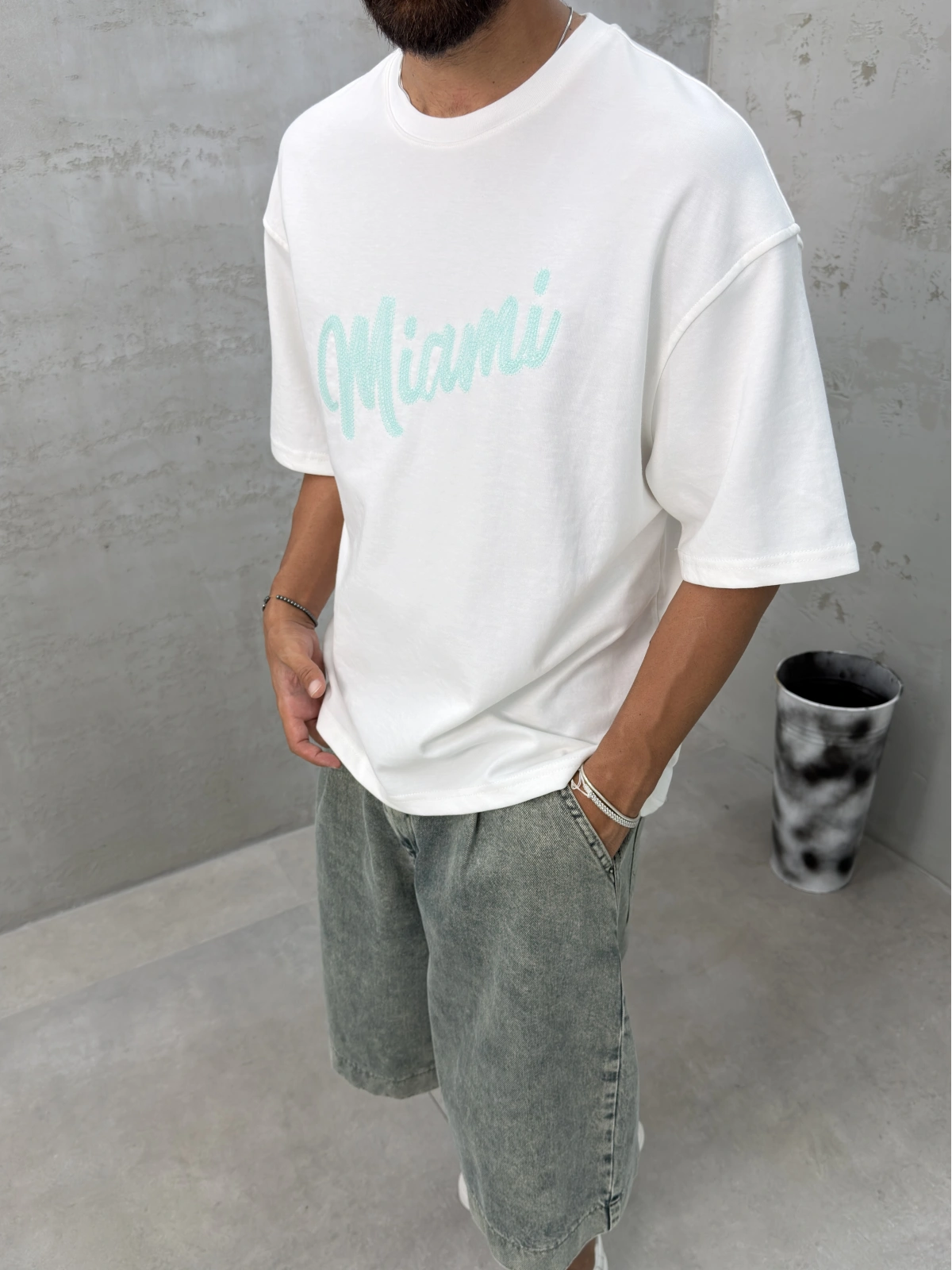 Beyaz Yıkamalı Miami Oversize T-Shirt