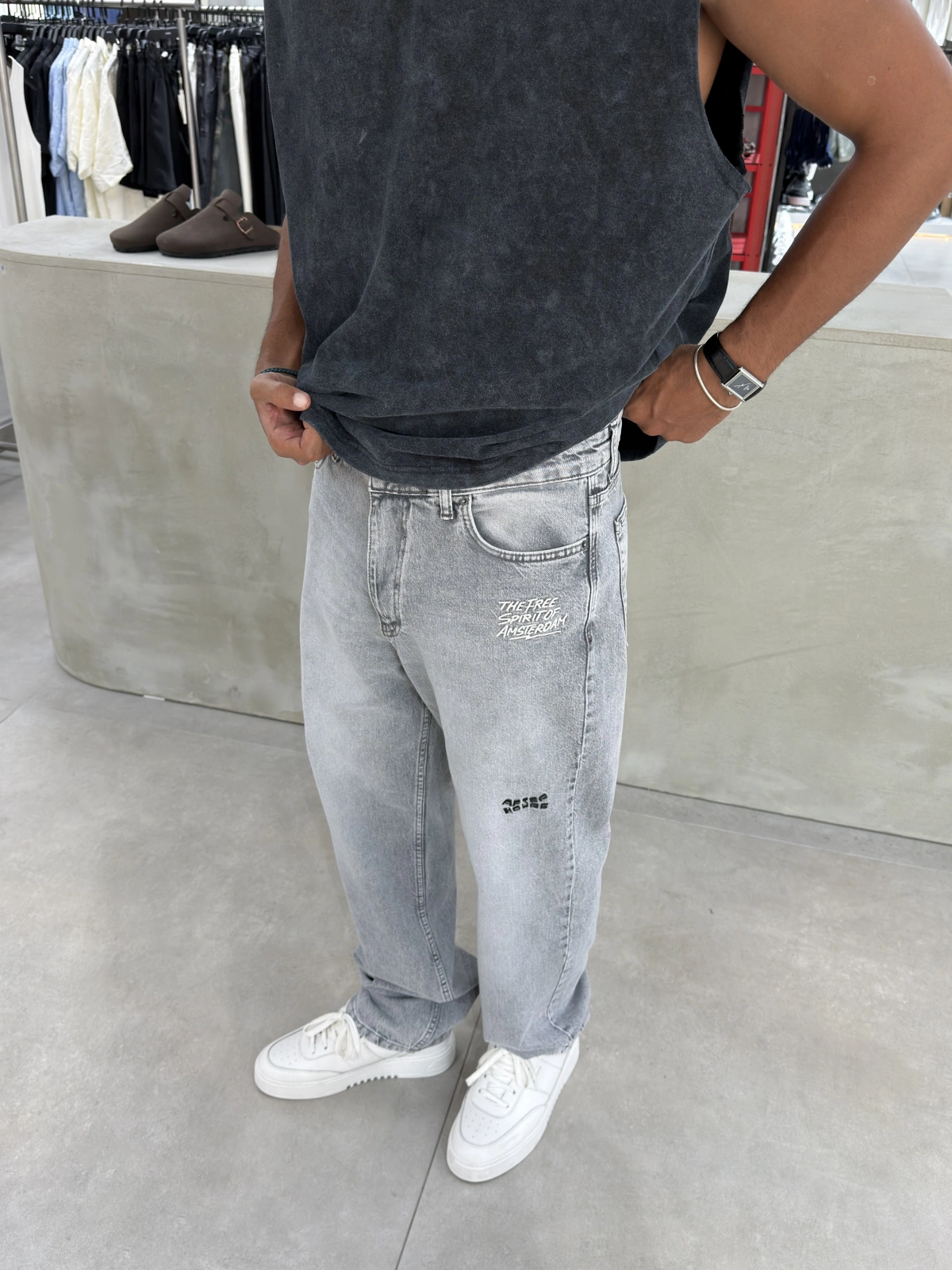 Gri Cebi Nakış Bol Kalıp Baggy Jean