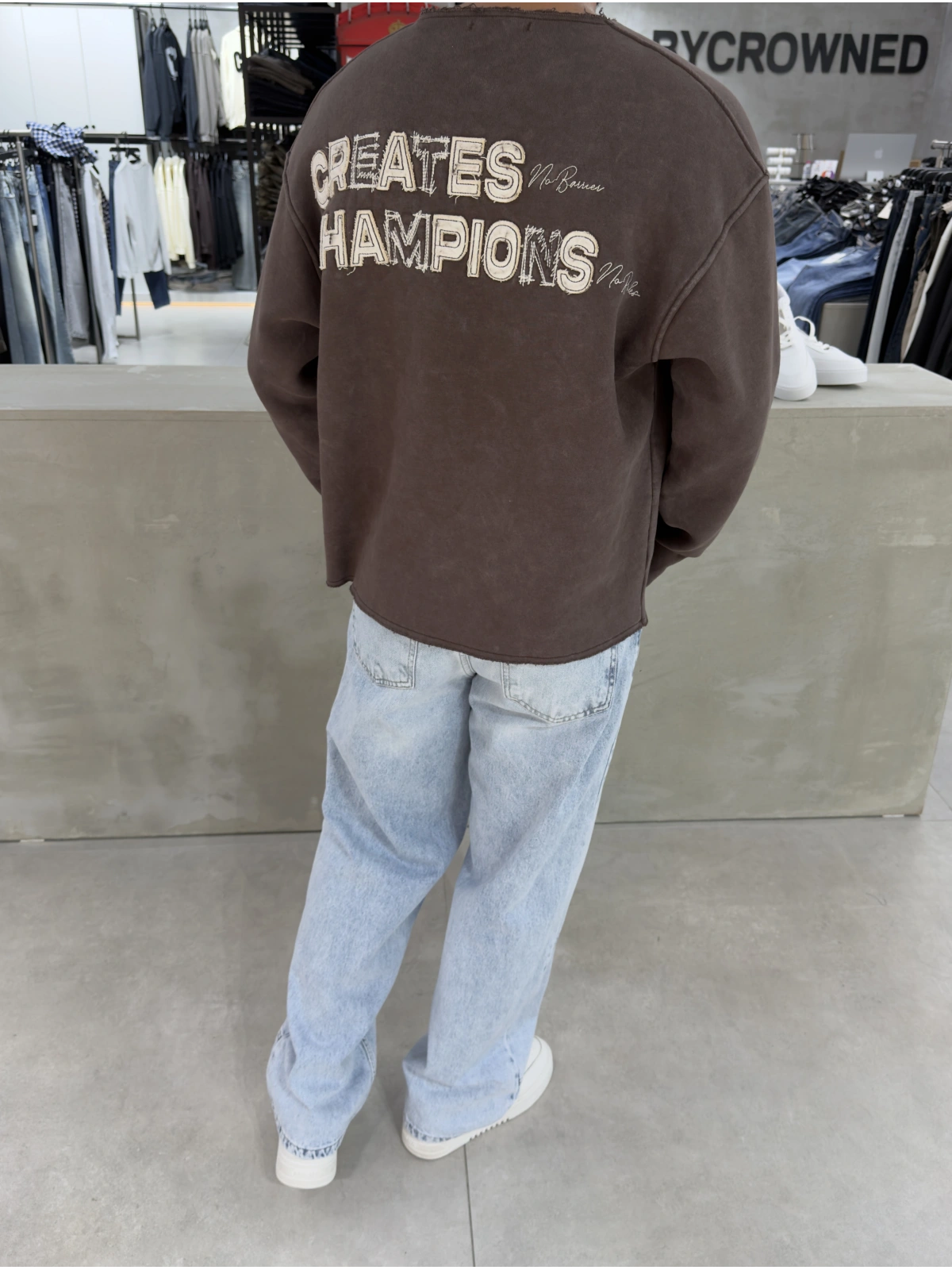 Kahve Yıkamalı Baskılı Oversize Sweat