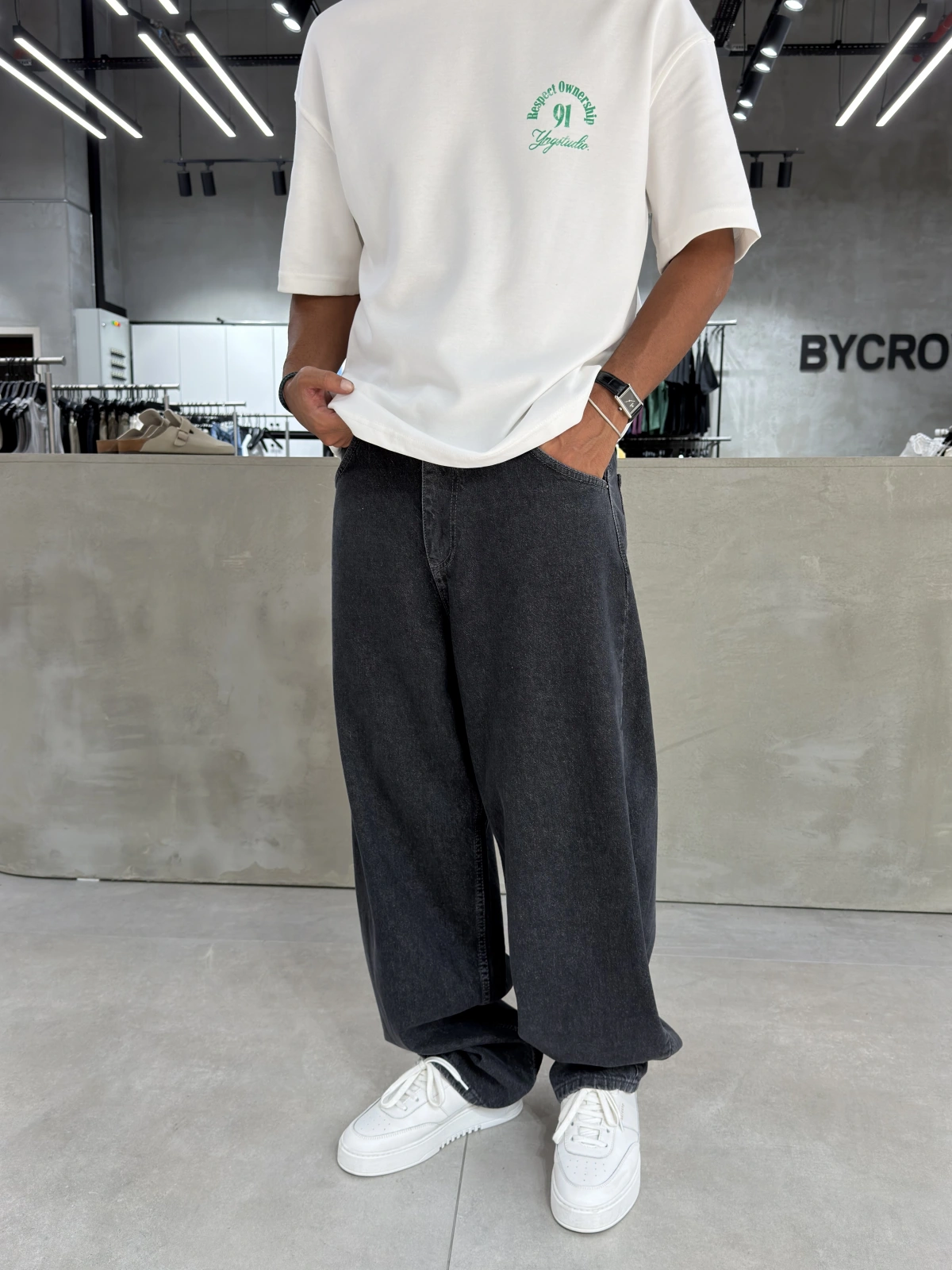 Siyah Eskitme Süper Baggy Jean