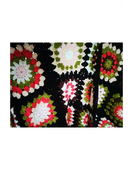 Kare Motifli Hırka Tığ Işi El Örgüsü Hırka